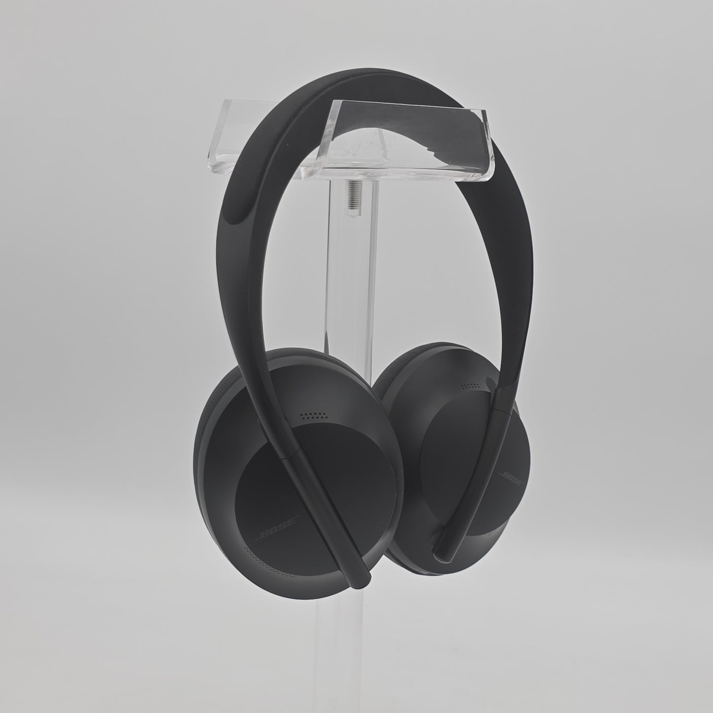 Bose Noise Cancelling Headphones 700 Black Wireless Over-Ear NC700 w/ Case Used