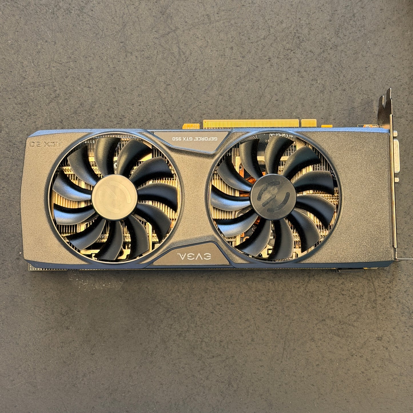 EVGA GeForce GTX 950 2GB GDDR5 Graphics Card PCIe HDMI DVI DP Tested