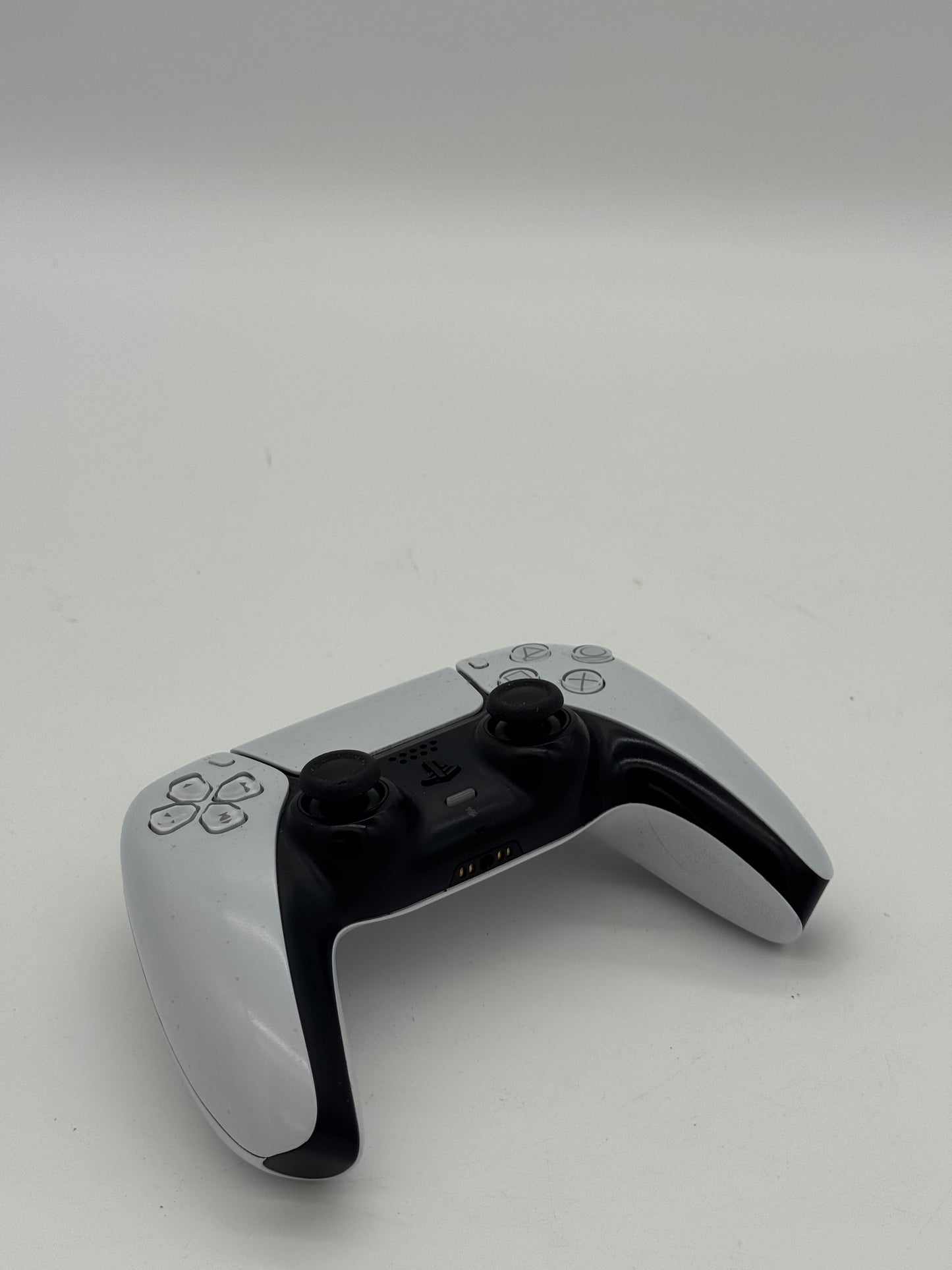 Used Sony PlayStation 5 DualSense Wireless Controller - White
