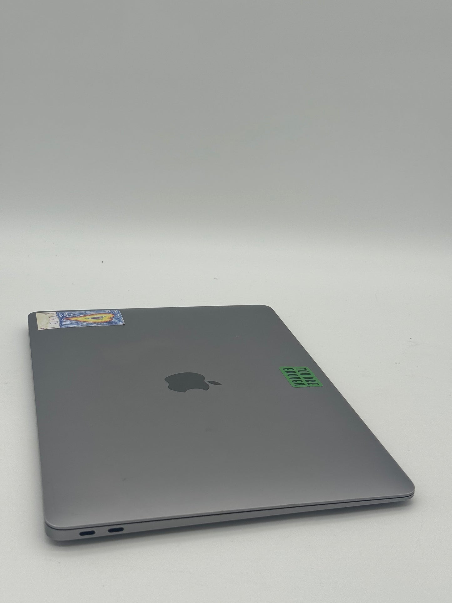 Apple MacBook Air Retina A2179 2020 - Space Gray, Core i3, 8GB RAM, 128GB SSD