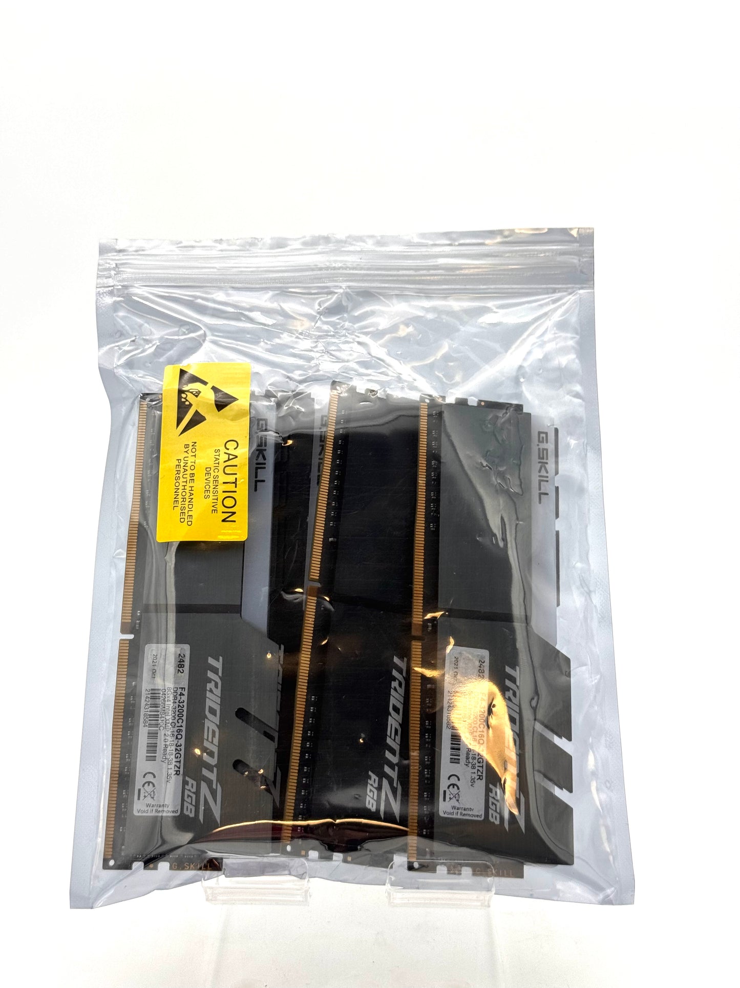 G.SKILL Trident Z RGB 32GB (4x8GB) DDR4 3200MHz RAM F4-3200C16Q-32GTZRX