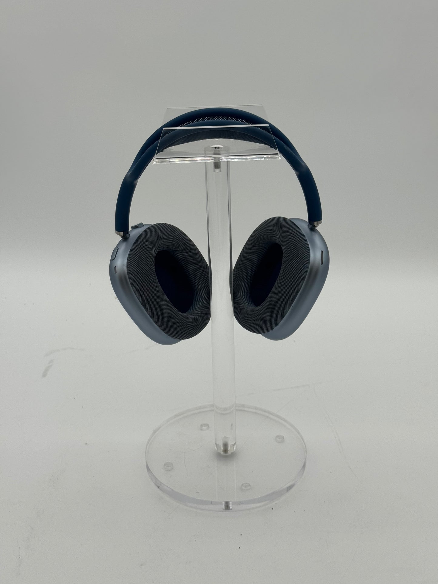 Apple AirPods Max 1st Gen Wireless Headphones in Blue - Carrying Case Included