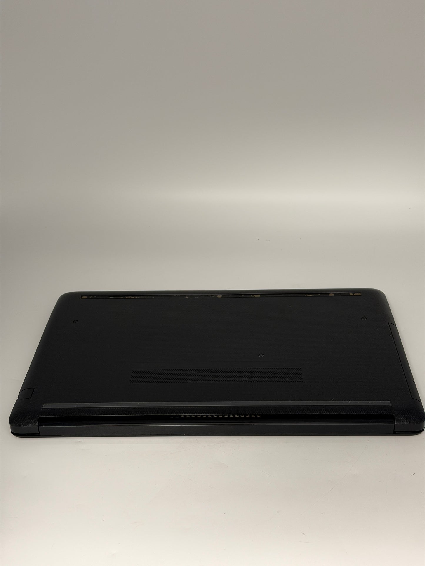 HP 15-db0015dx 15.6" Laptop - AMD A6-9225, 8GB RAM, 1TB HDD