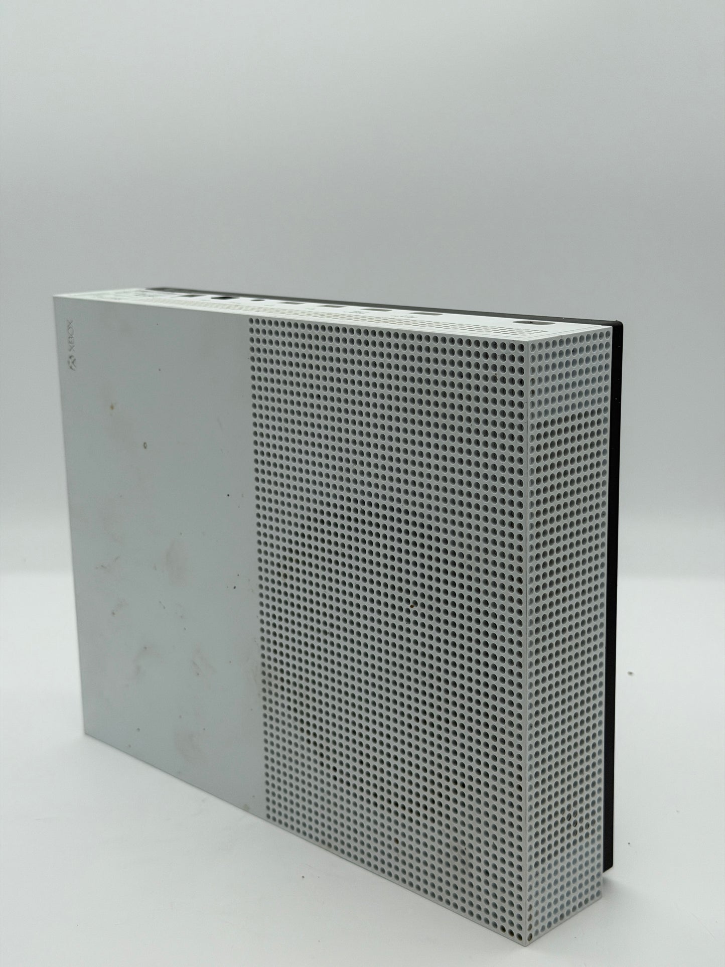 Microsoft Xbox One S 2016 Model 1681 - Used - White - 1TB