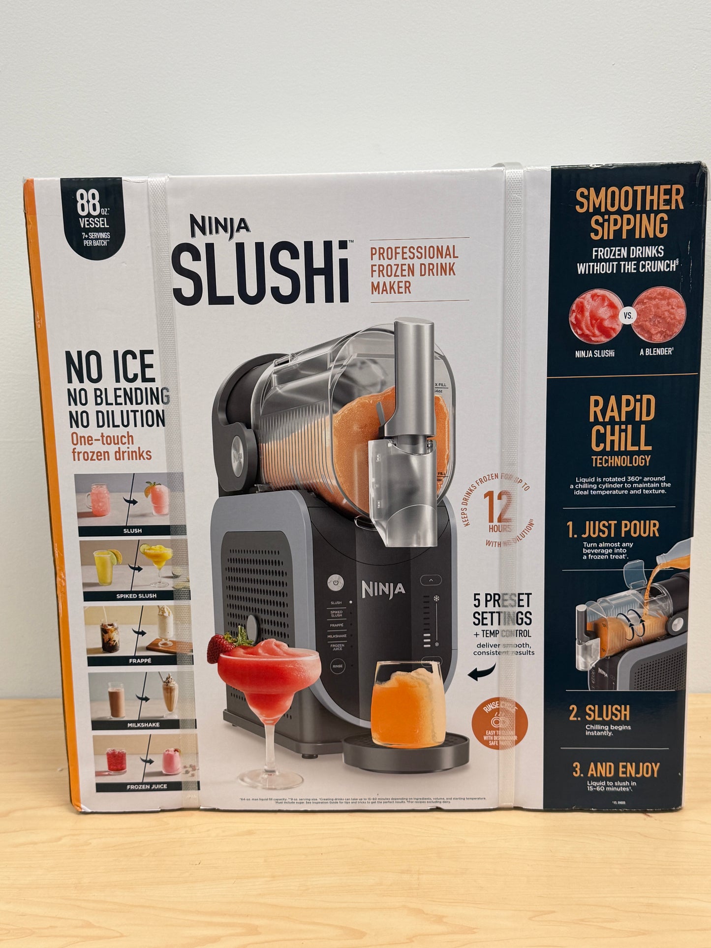 New Ninja SLUSHi 88oz Professional Frozen Drink Maker FS301