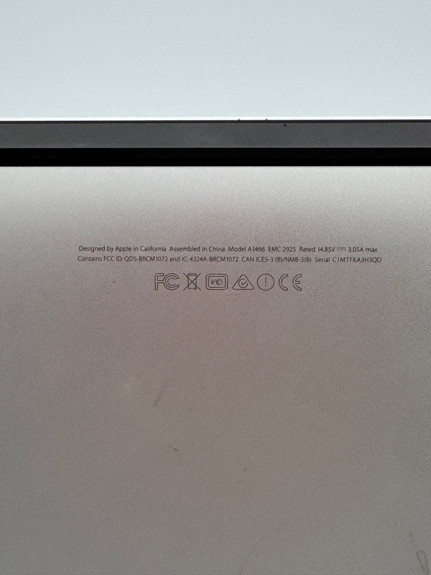 Apple MacBook Air 13" A1466 2015 - Broken - Silver