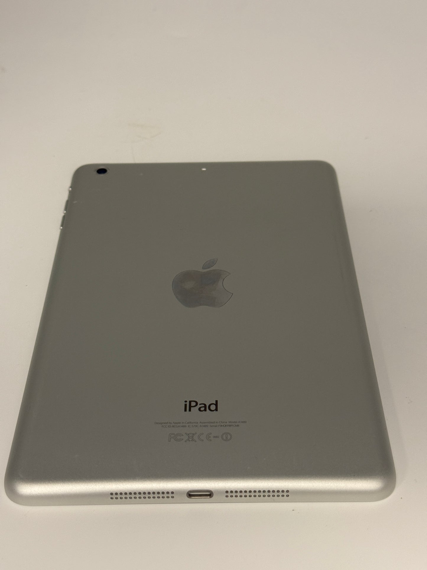 Apple iPad Mini (2nd Gen) A1489 - 16GB - WiFi - White - Used