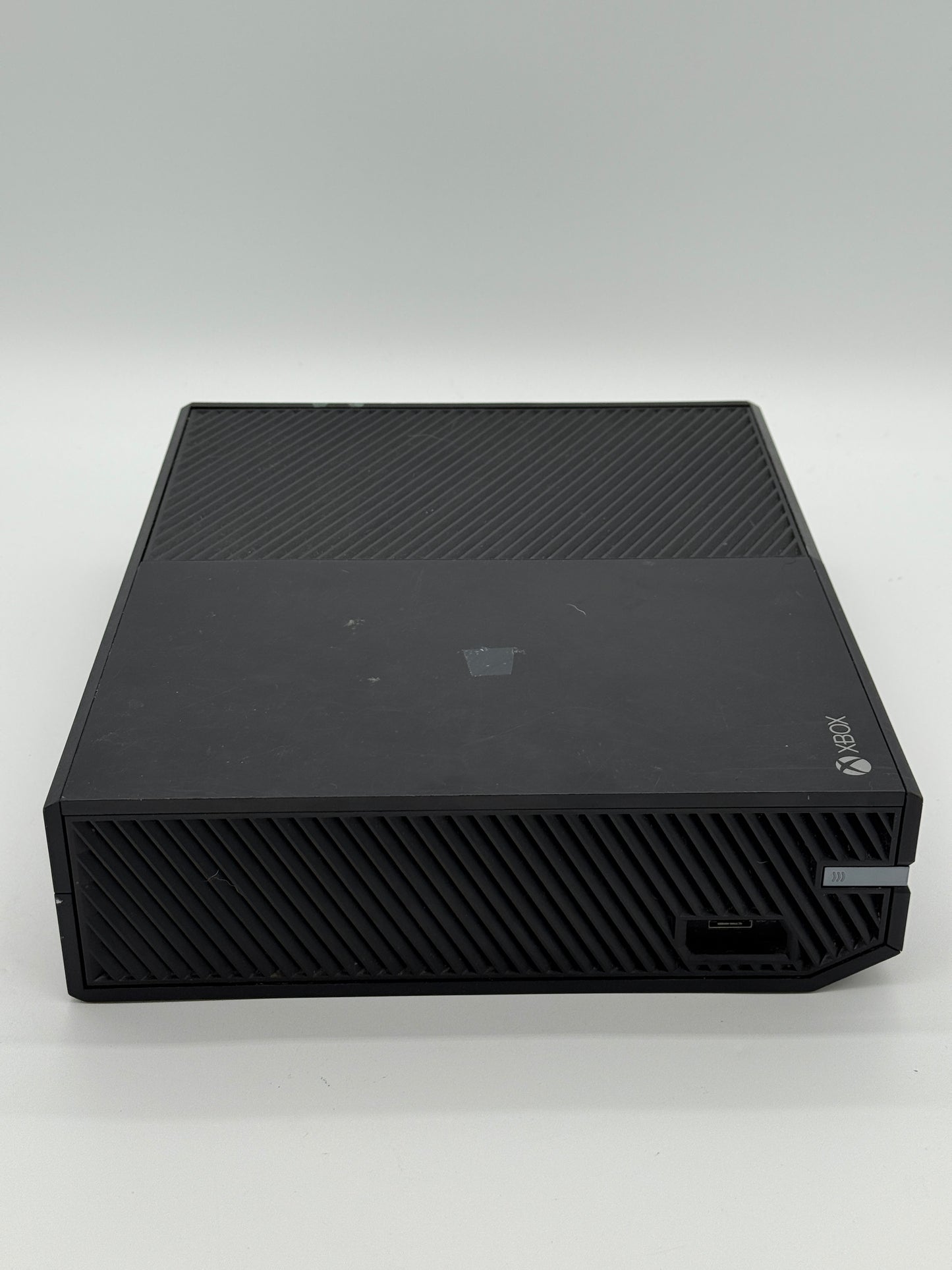 Microsoft Xbox One 2013 (Model 1540) - 500GB - Used - Free Shipping