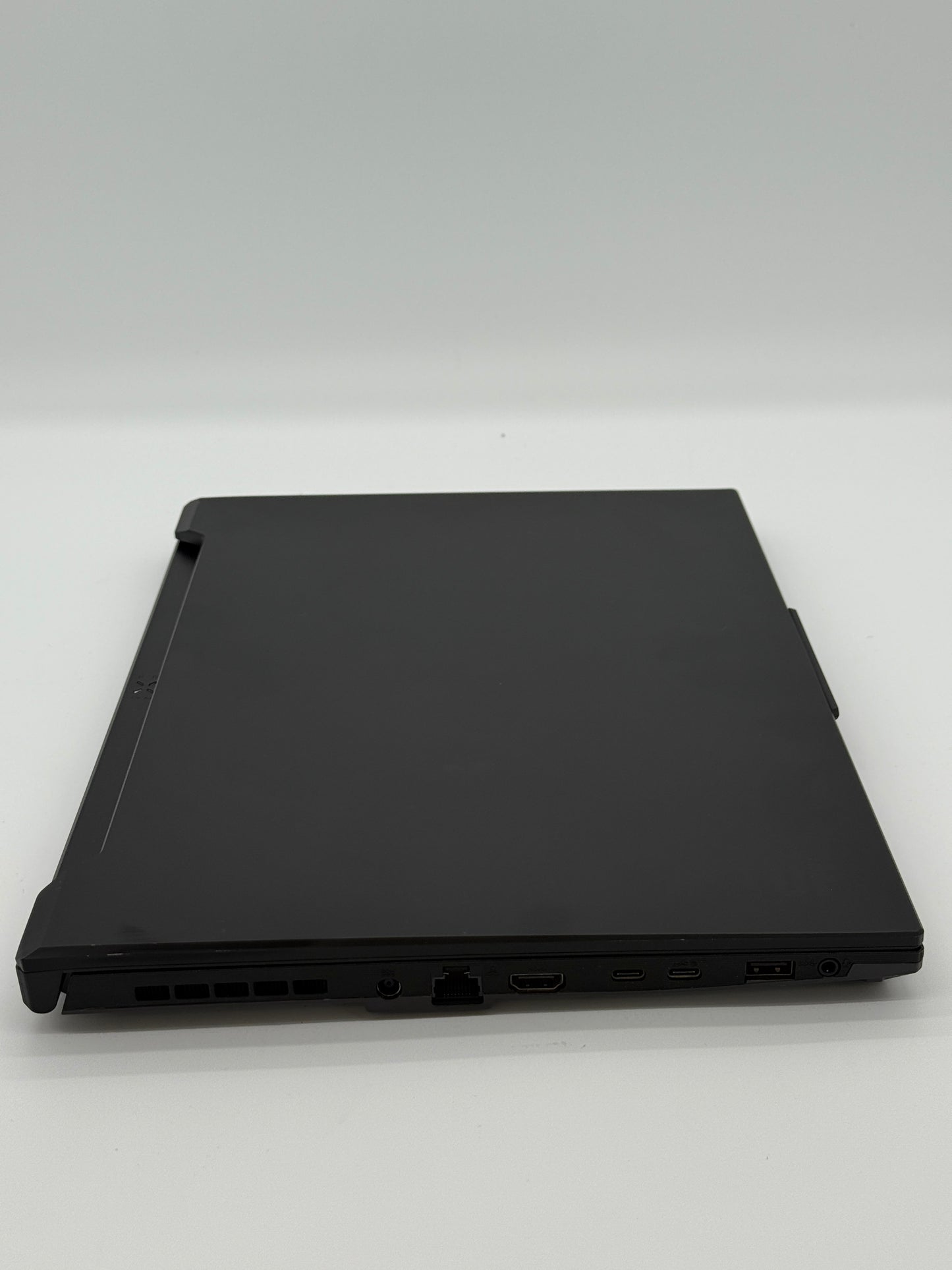 ASUS TUF GAMING A16 FA617 Laptop - AMD Ryzen 7 7735HS with Radeon Graphics AMD Radeon 7600S, 16GB RAM, 2TB SSD and 512 SSD, 15" - Used