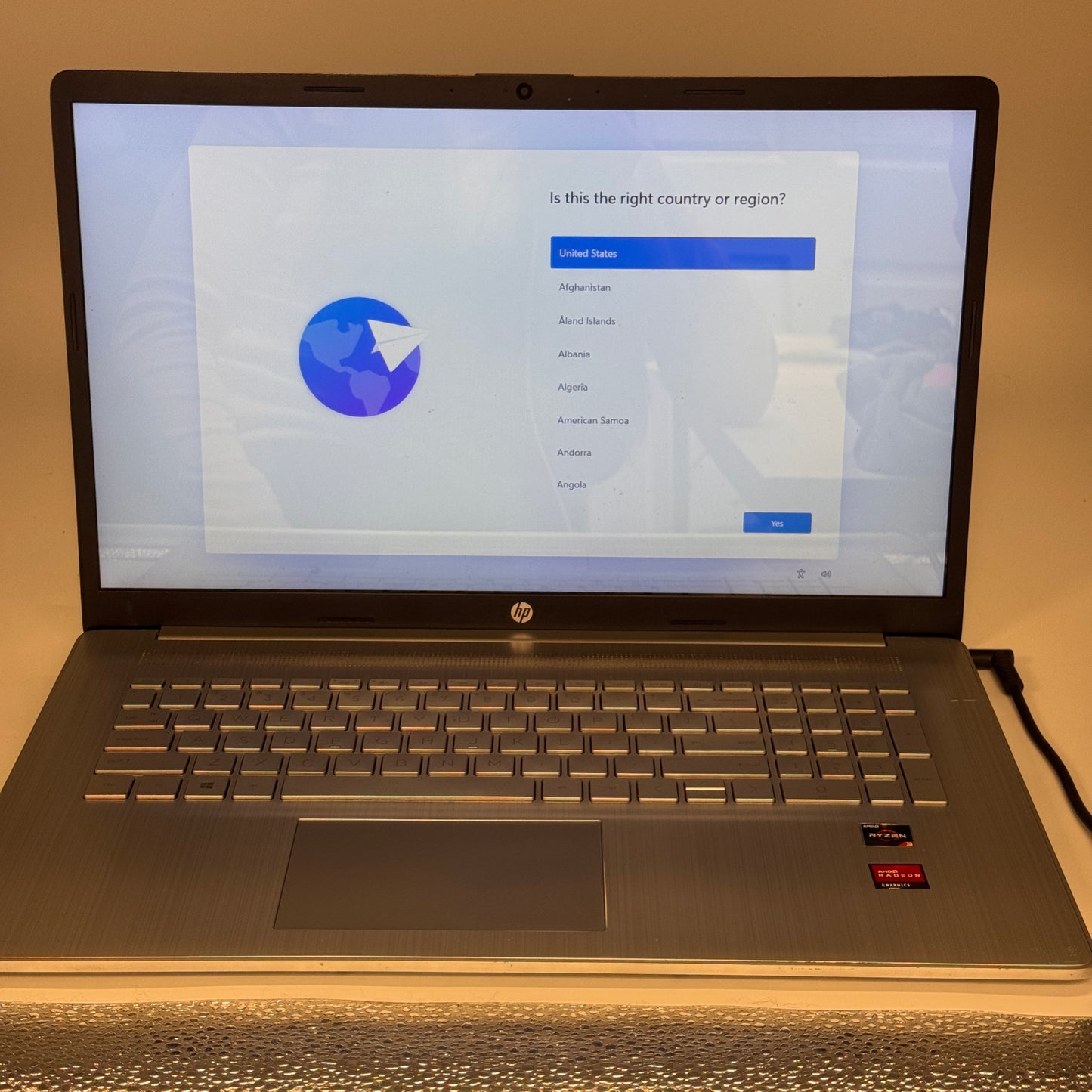 HP Laptop 17-cp0056nr 17-inch - Gray - AMD Ryzen 3 - 8GB RAM - 256GB