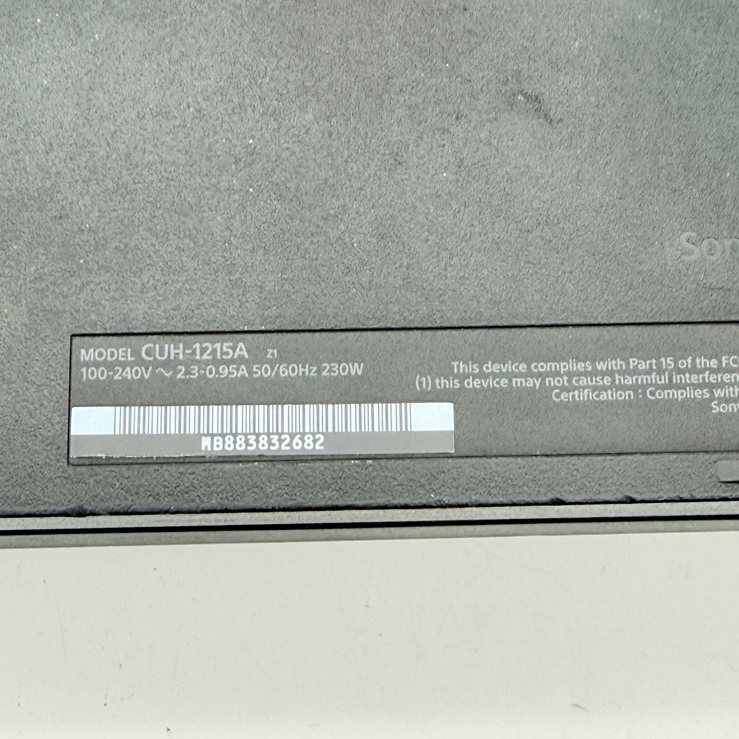 Sony PlayStation 4 CUH-1215A 500GB Black