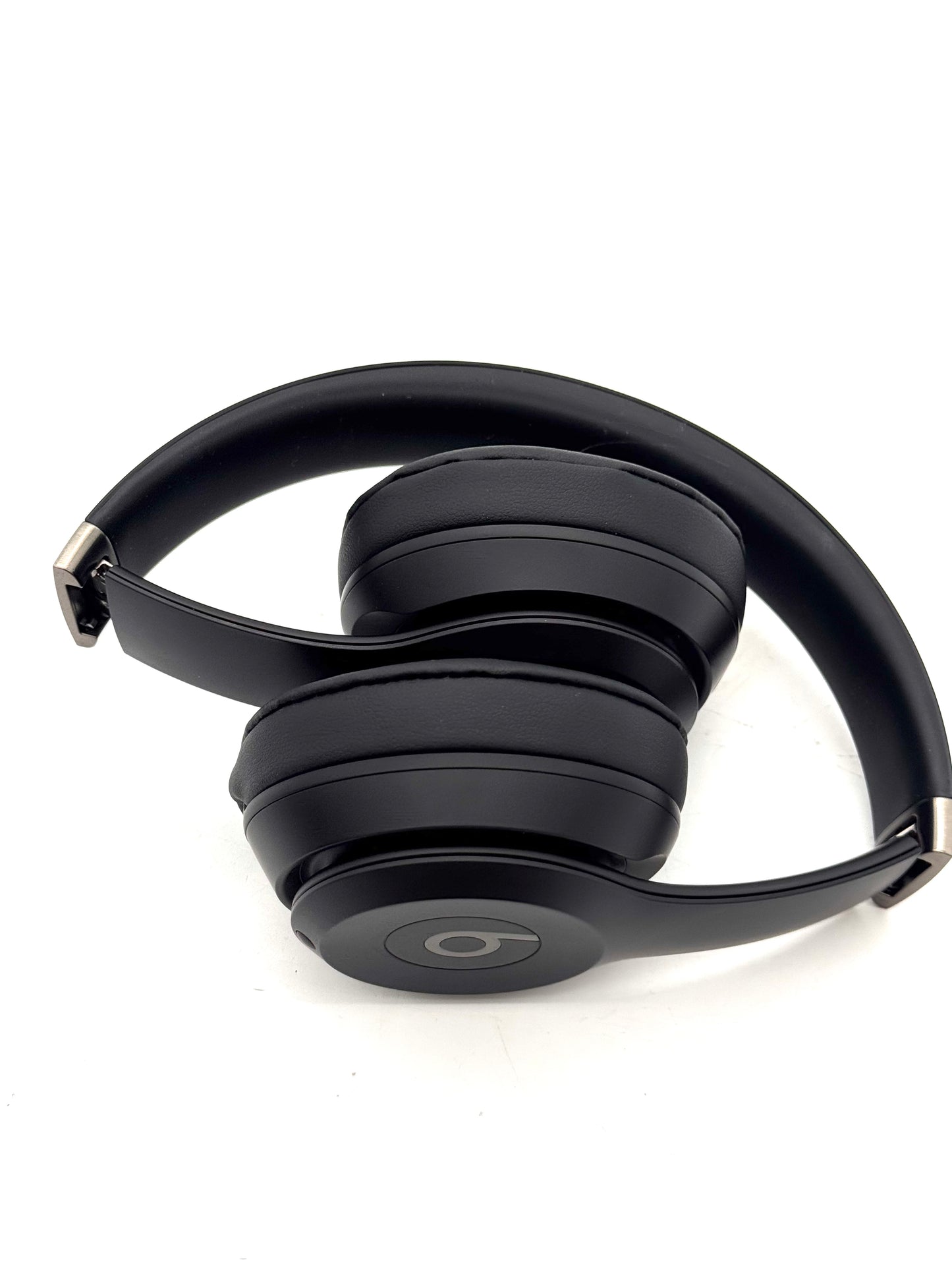 NY04-40578 Beats Solo 4 Headphones