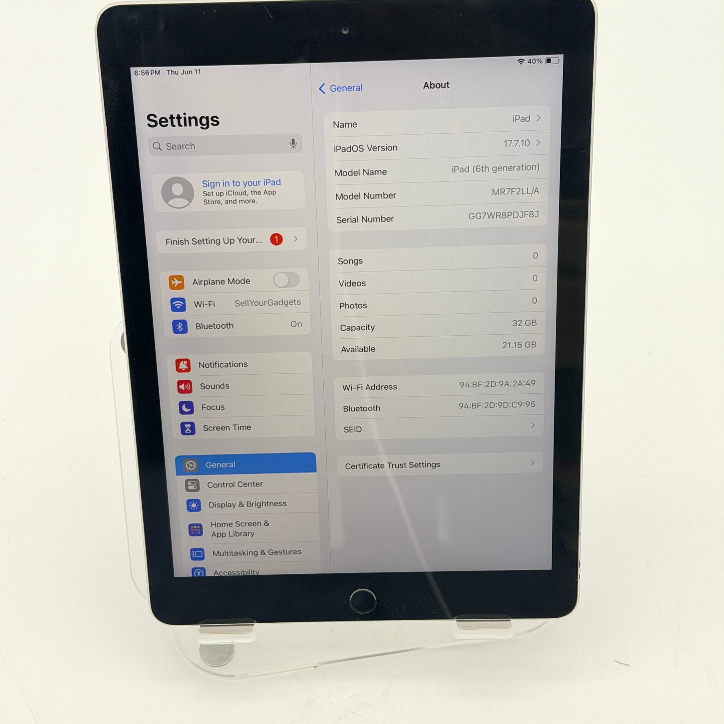 Apple iPad 6th Gen 32GB Wi‑Fi Only Gray - Used A