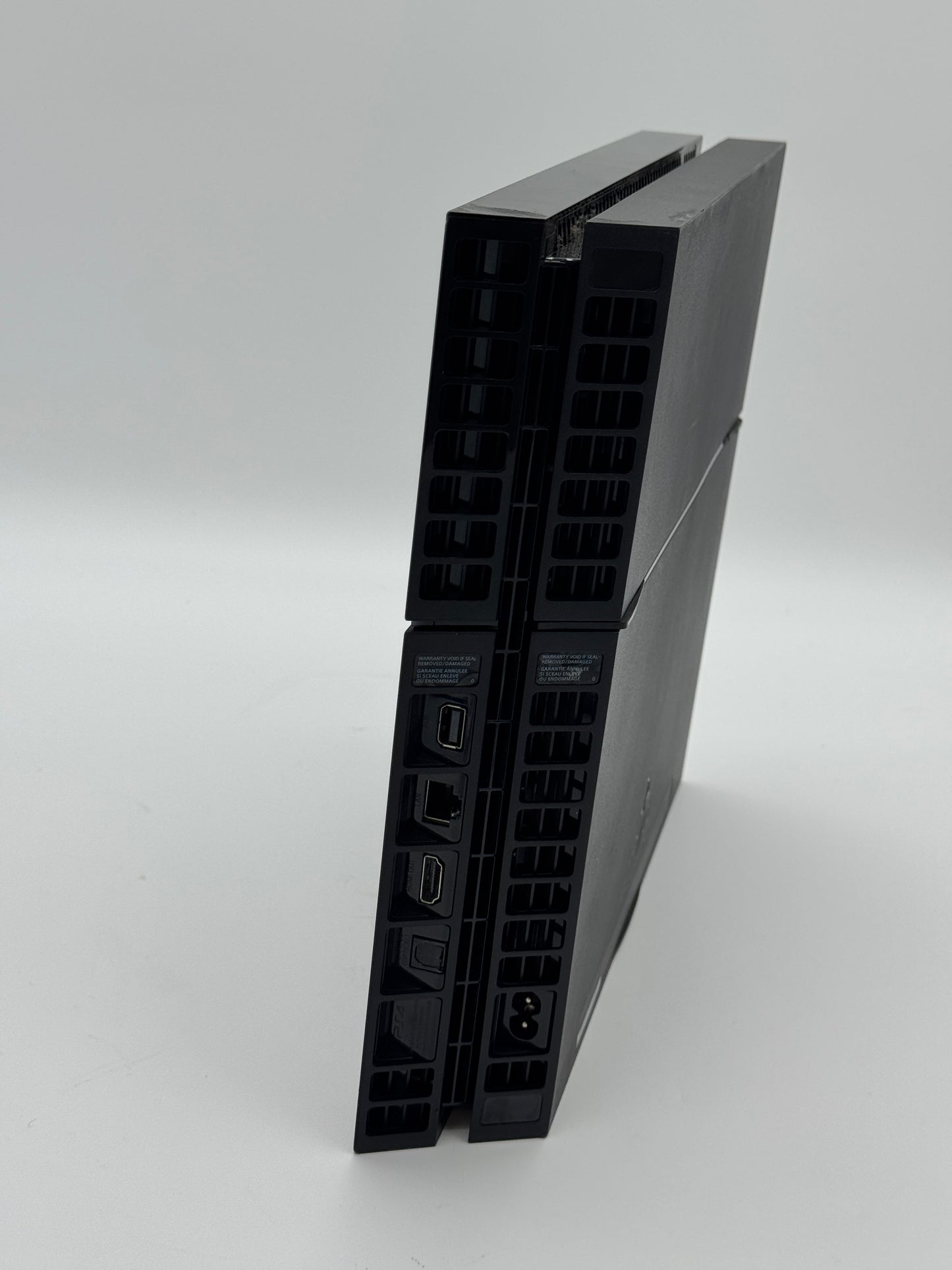 Sony PlayStation 4 (PS4) CUH-1001A 500GB - Used - Cosmetic Damage
