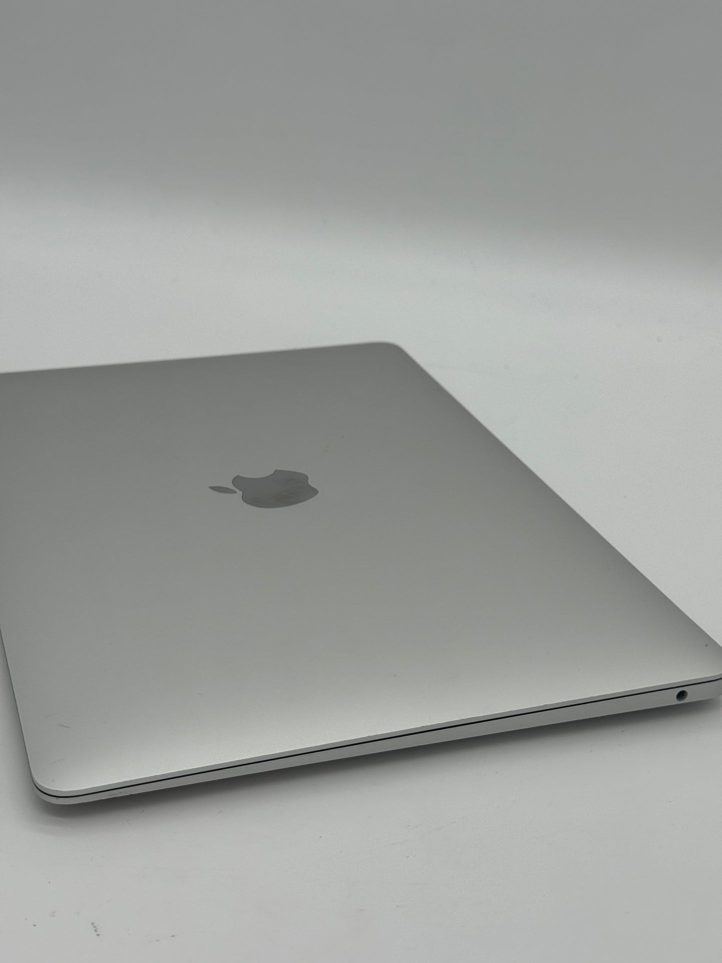 Apple MacBook Air M1 A2337 (2020) - 256GB, 8GB RAM, Gray - Used