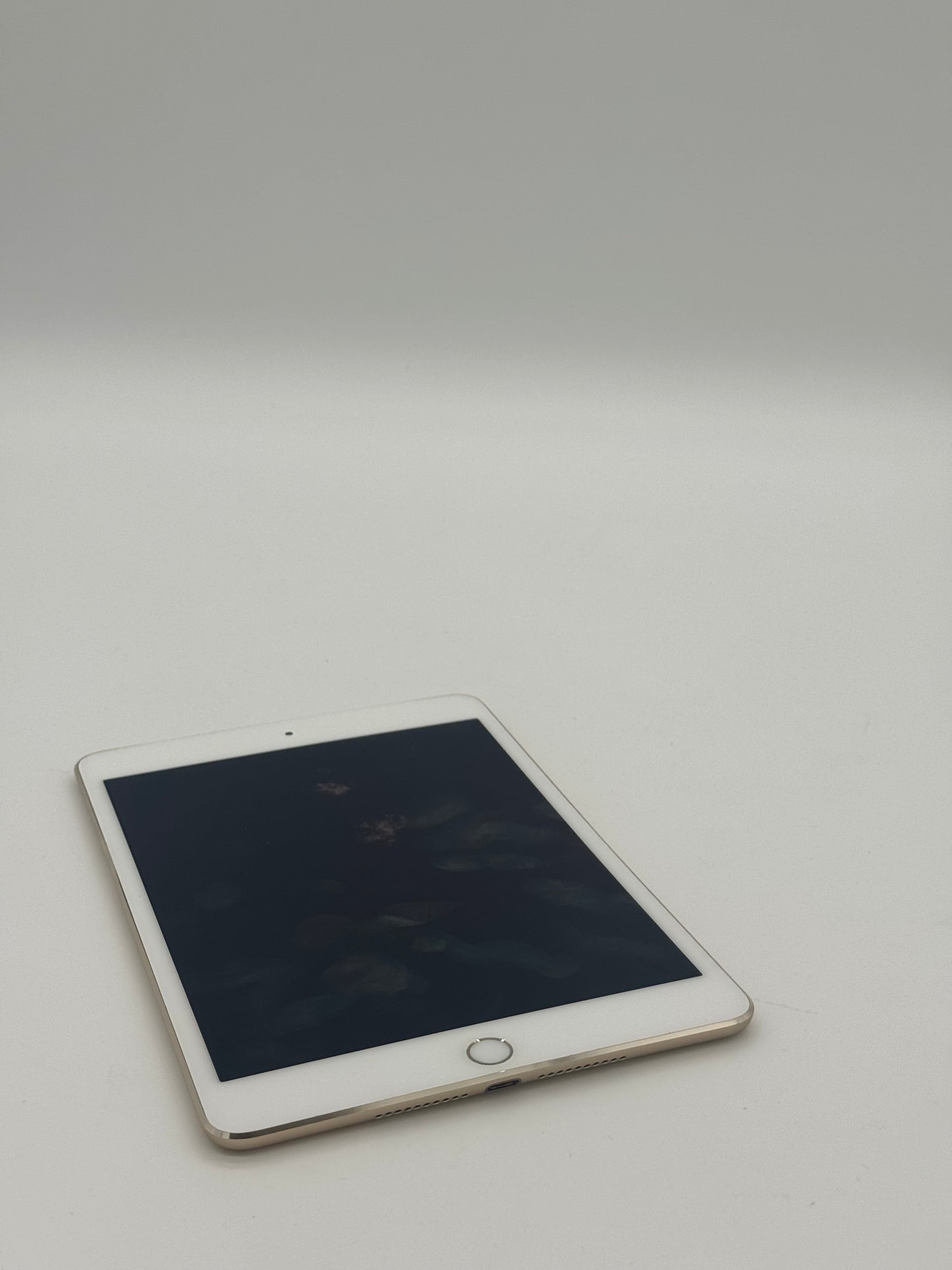 Apple iPad Mini 4th Gen A1550 - Gold - 32GB - Used (Parts Only)