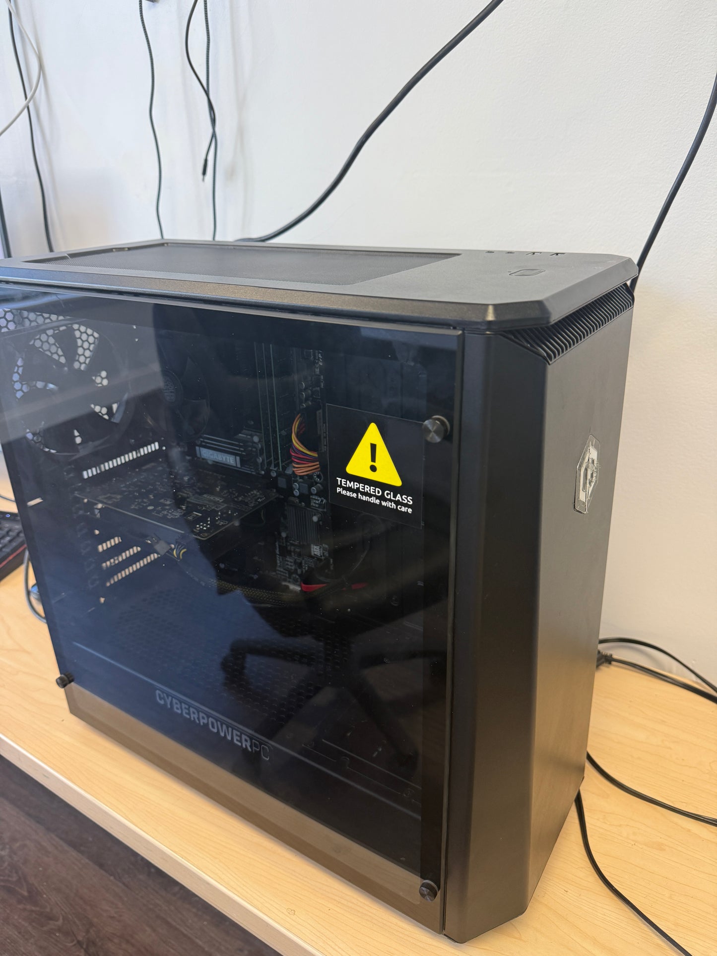Desktop PC AMD FX 6300 Six-Core 24GB RAM 256 SSD 1TB HD AMD Radeon RX 560 Series