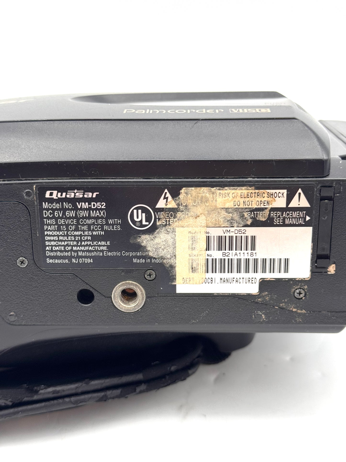 Quasar Palmcorder VM-D52 VHS-C Camcorder Black ** Broken **