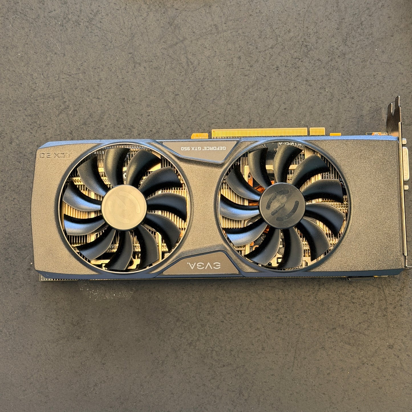 EVGA GeForce GTX 950 2GB GDDR5 Graphics Card PCIe HDMI DVI DP Tested