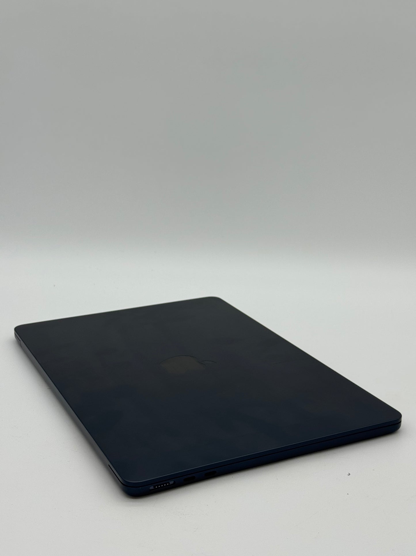 Apple MacBook Air M2 A2681 2022 - Blue - 512GB SSD - 8GB RAM - Used