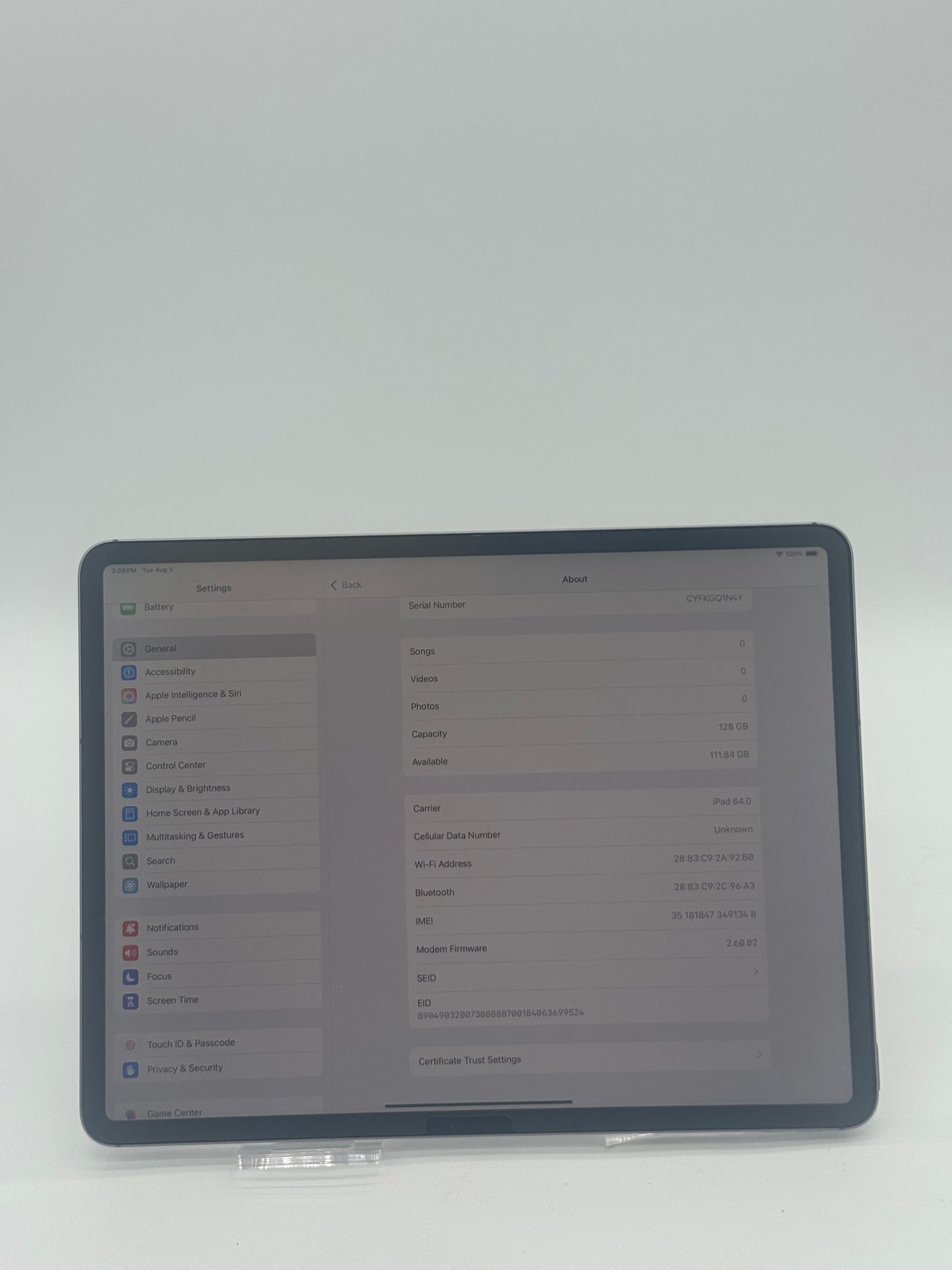 Apple iPad Air 13'' M2 (A2899) - Gray - 128GB - Unlocked - Used - Excellent