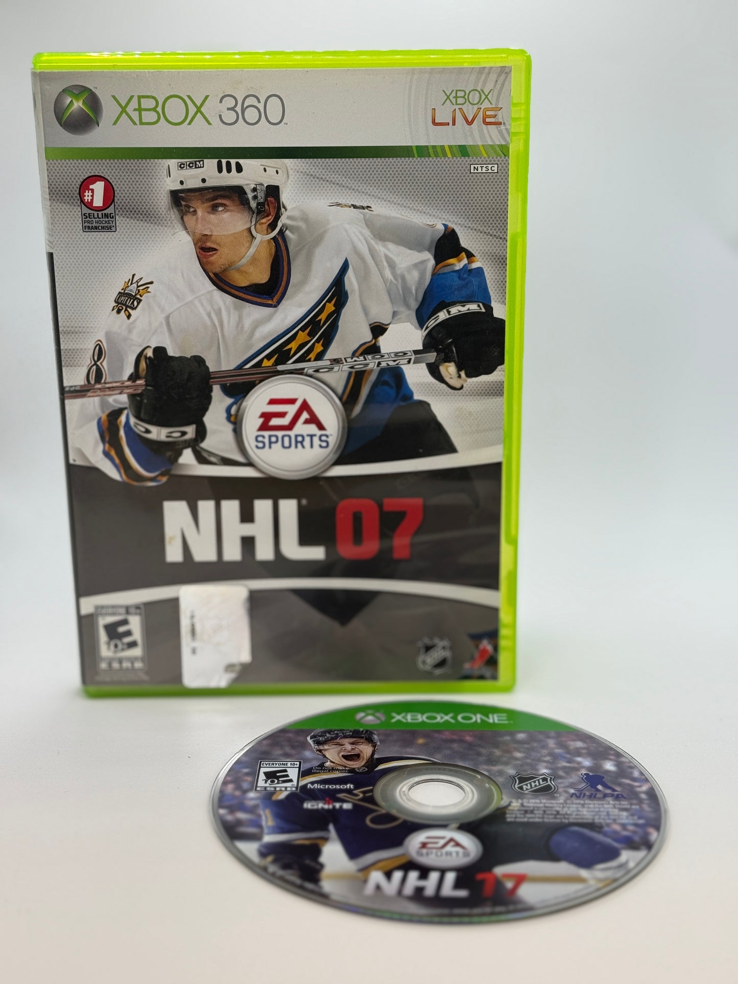 NHL 07 for Xbox 360 - Used with Box