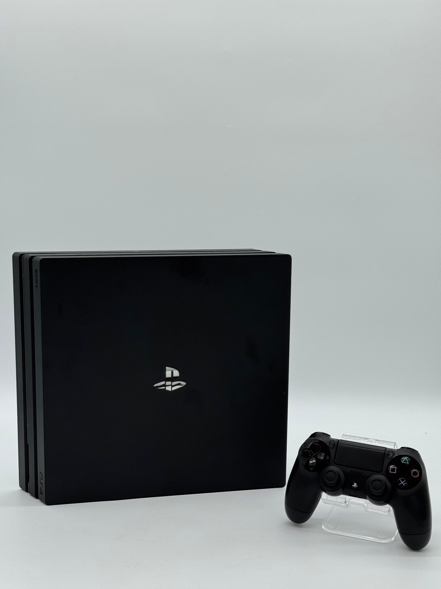 Sony PlayStation 4 PRO 7115B 1TB Console with 1 Controller - Excellent Condition - Black