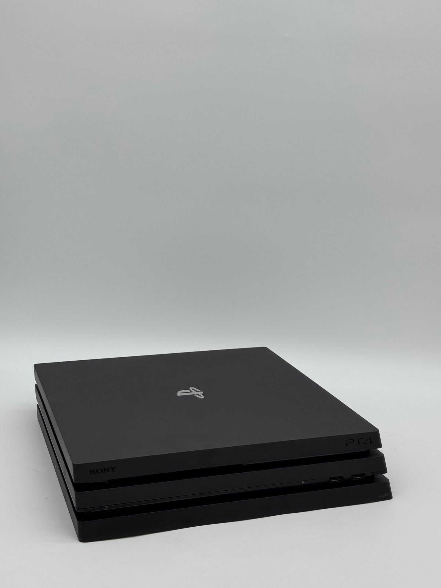 Sony PlayStation 4 PRO 7115B 1TB Console with 1 Controller - Excellent Condition - Black