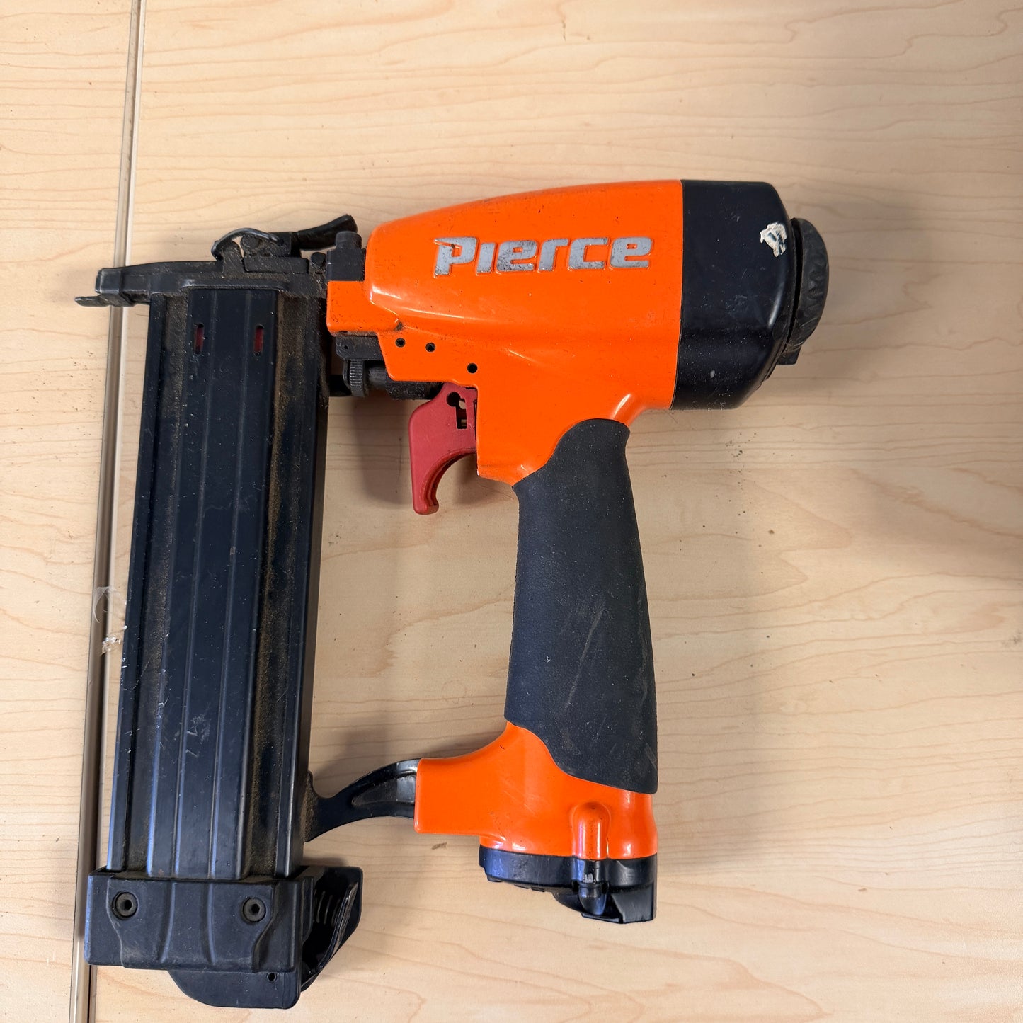 Pierce 18 Gauge Pneumatic Brad Nailer Air Finish Nail Gun 5/8" to 2" PT18 - TESTED