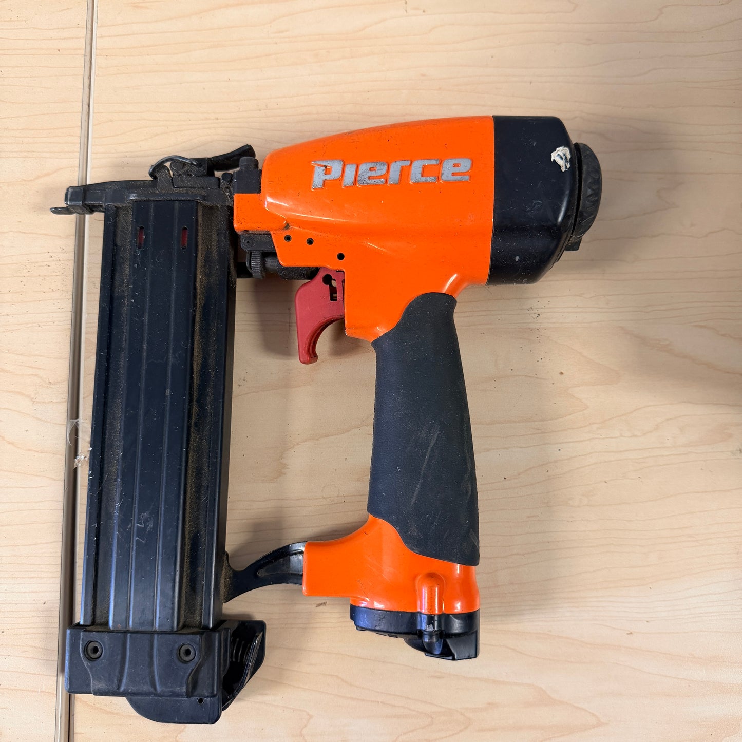 Pierce 18 Gauge Pneumatic Brad Nailer Air Finish Nail Gun 5/8" to 2" PT18 - TESTED