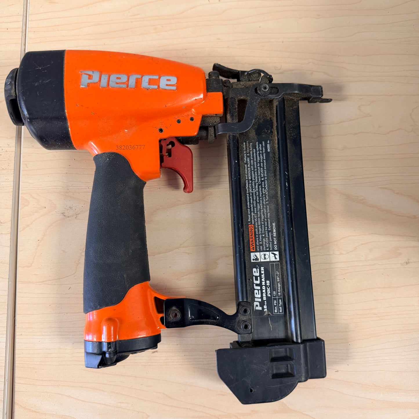 Pierce 18 Gauge Pneumatic Brad Nailer Air Finish Nail Gun 5/8" to 2" PT18 - TESTED