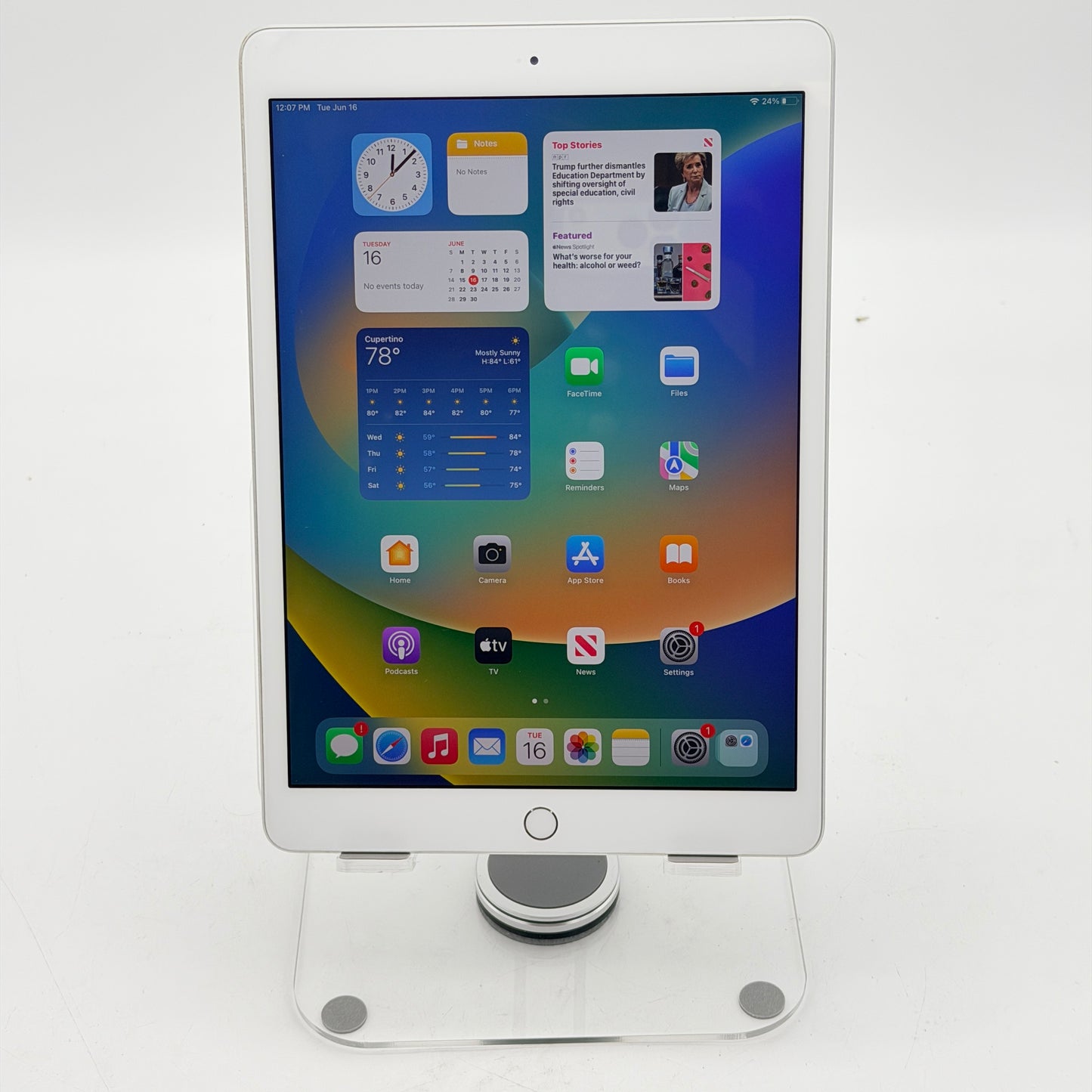Apple iPad 8th Gen 32GB Wi-Fi 10.2" Space Gray Tablet A2270 MYL92LL/A - Grade A