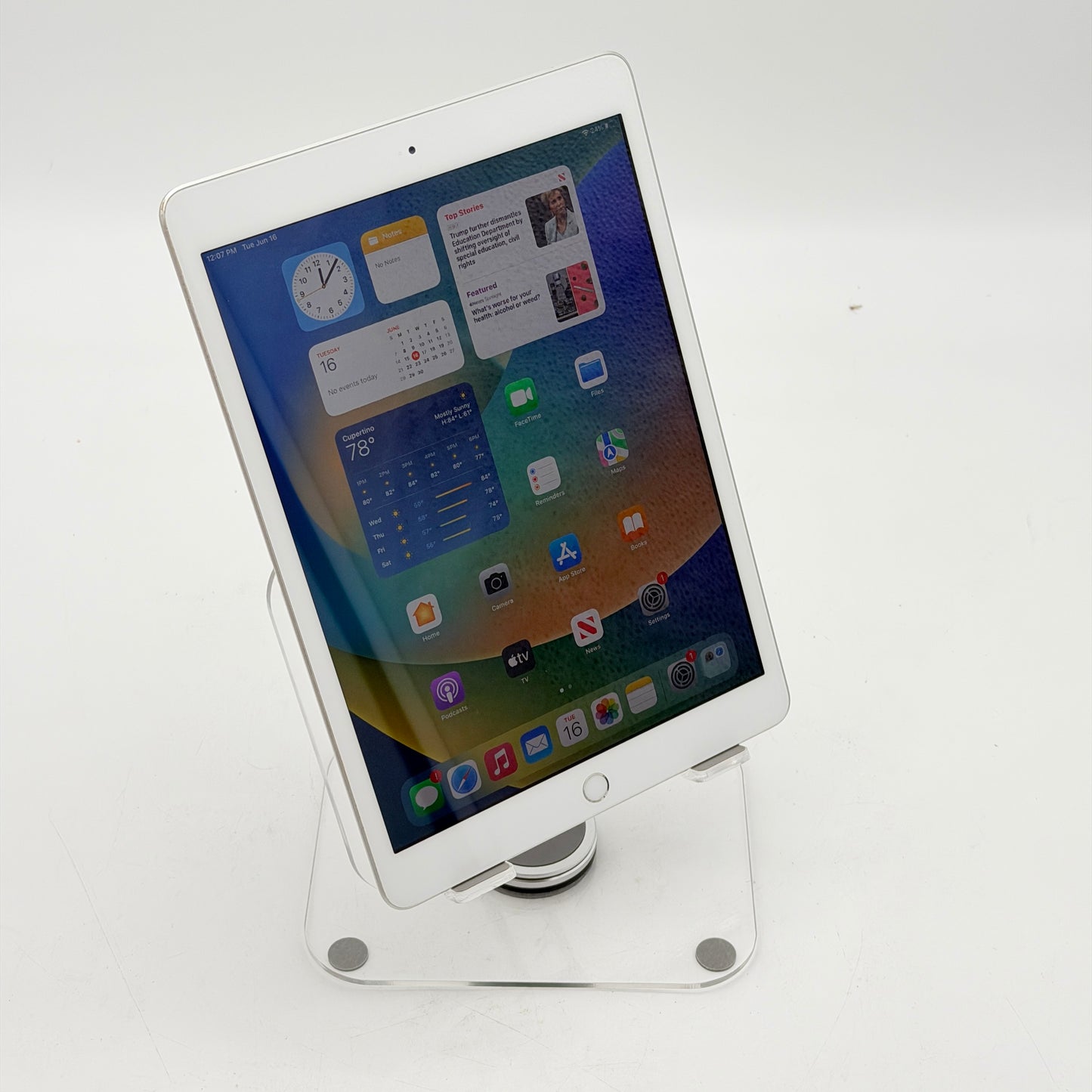 Apple iPad 8th Gen 32GB Wi-Fi 10.2" Space Gray Tablet A2270 MYL92LL/A - Grade A