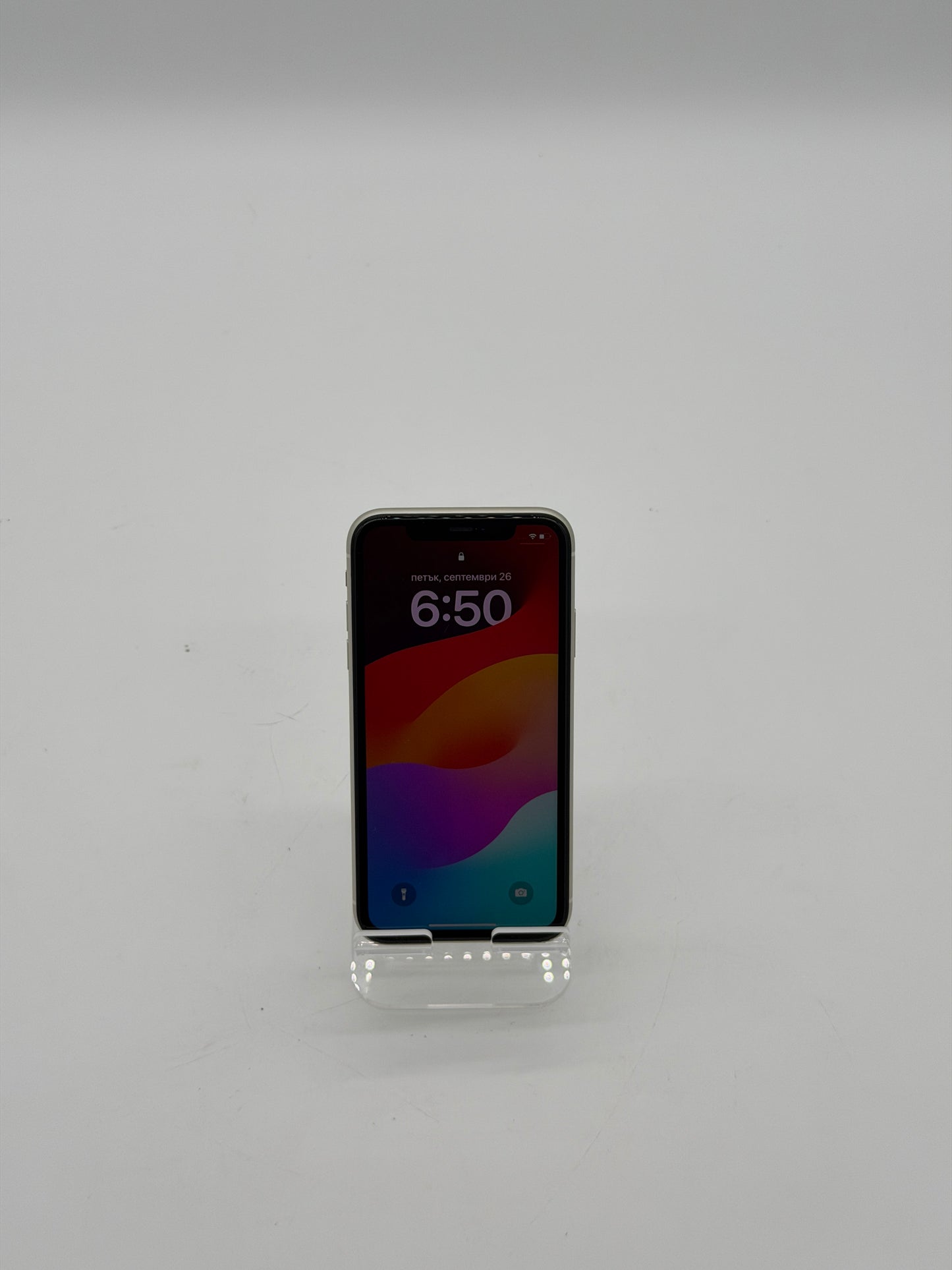 Apple iPhone 11 - 64 GB - White (Unlocked)