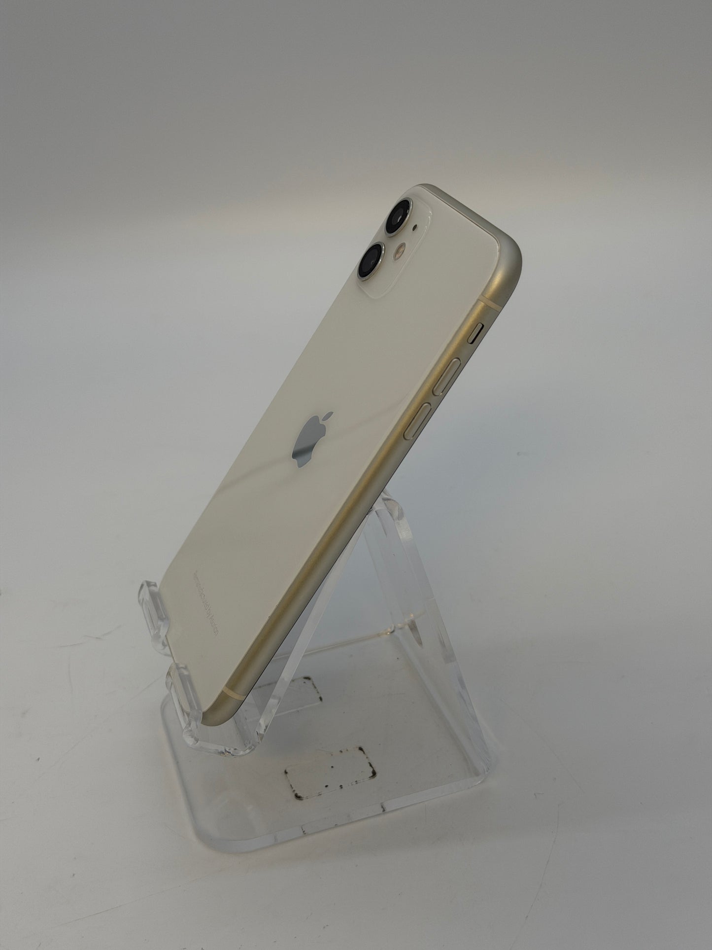 Apple iPhone 11 - 64 GB - White (Unlocked)