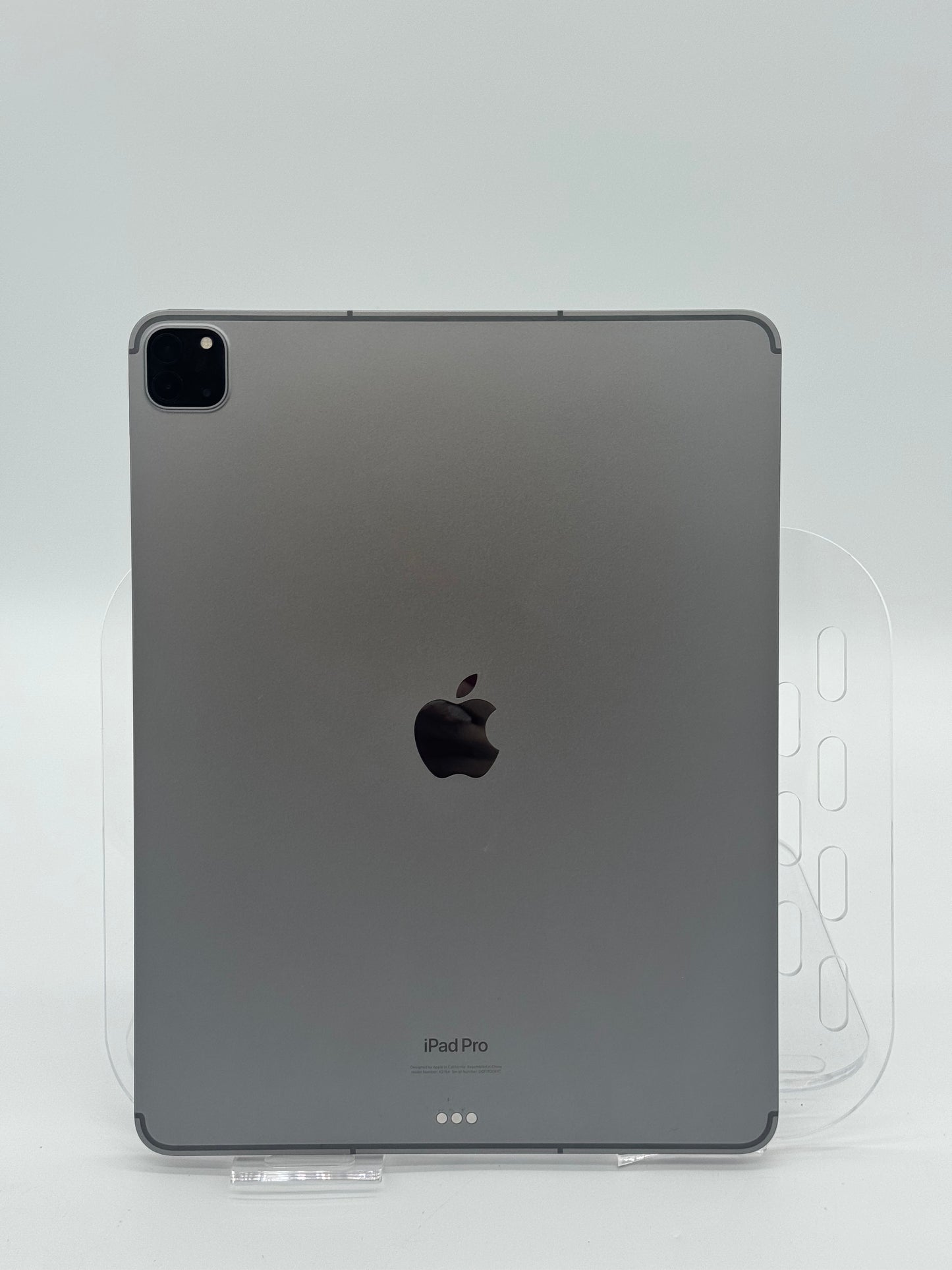 Apple iPad Pro (6th Gen, 12.9-inch) A2764 - Gray, 128GB, Used