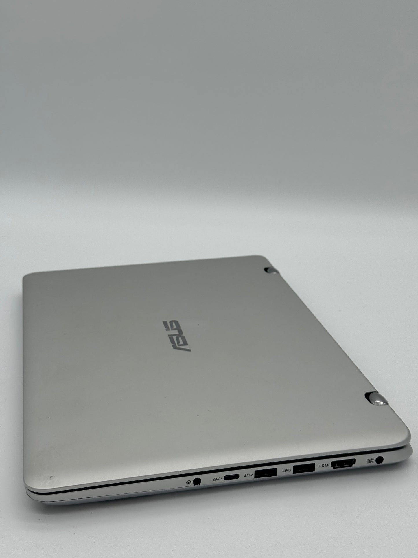 Asus Q304U Laptop - 11" Core i5, 256GB SSD, 6GB RAM, Gray - Used