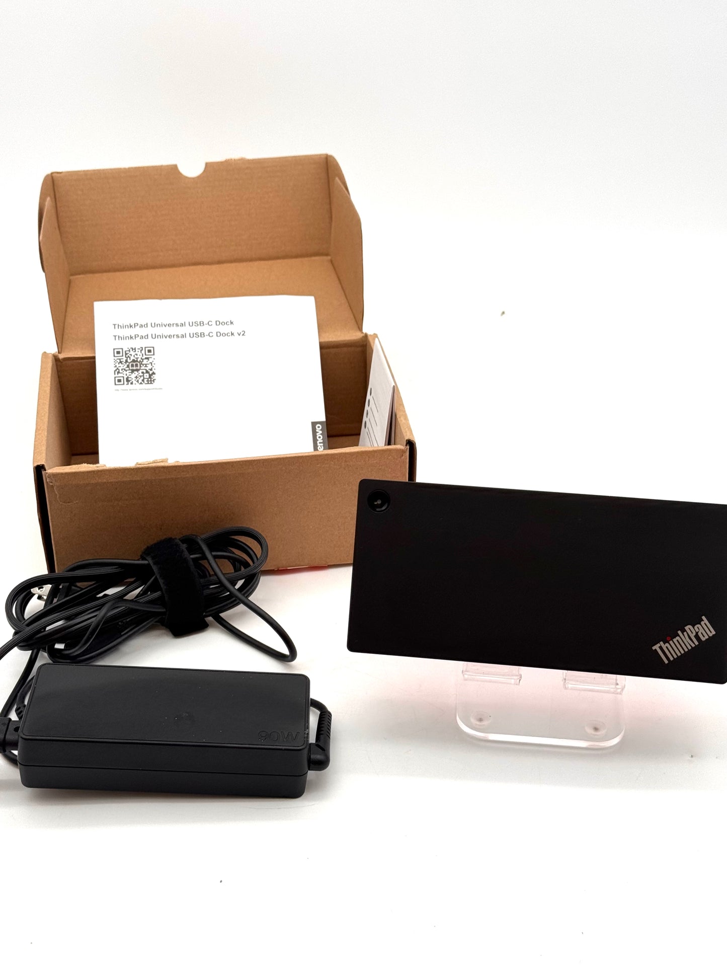 Lenovo ThinkPad Universal USB-C Docking Station 40AY 90W Adapter Open Box Mint