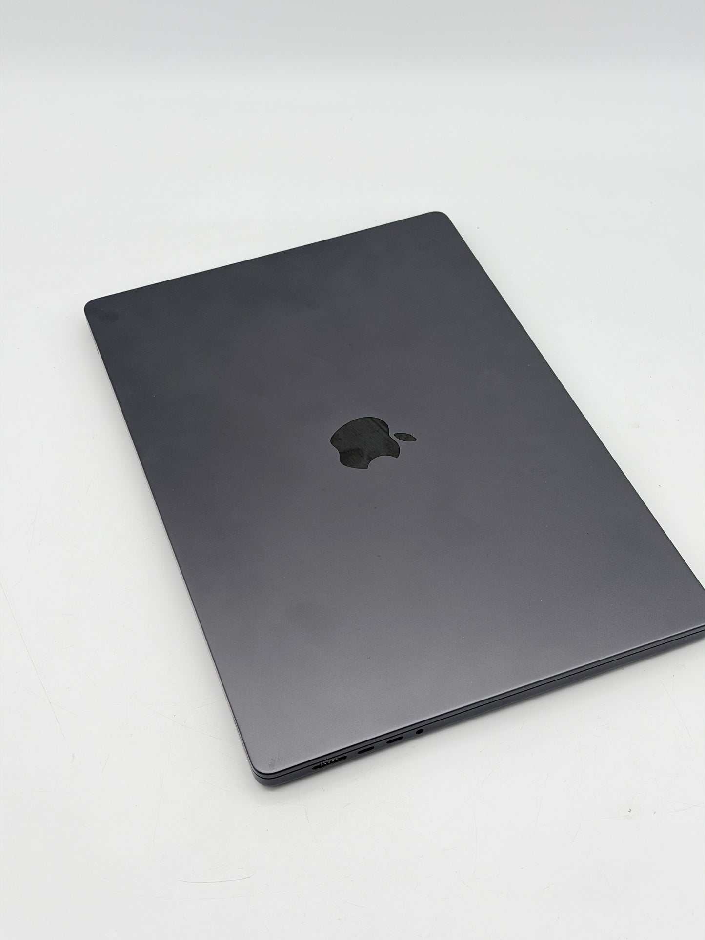 Apple MacBook Pro 16" M4 Max 128GB RAM 2TB SSD A3186 2024