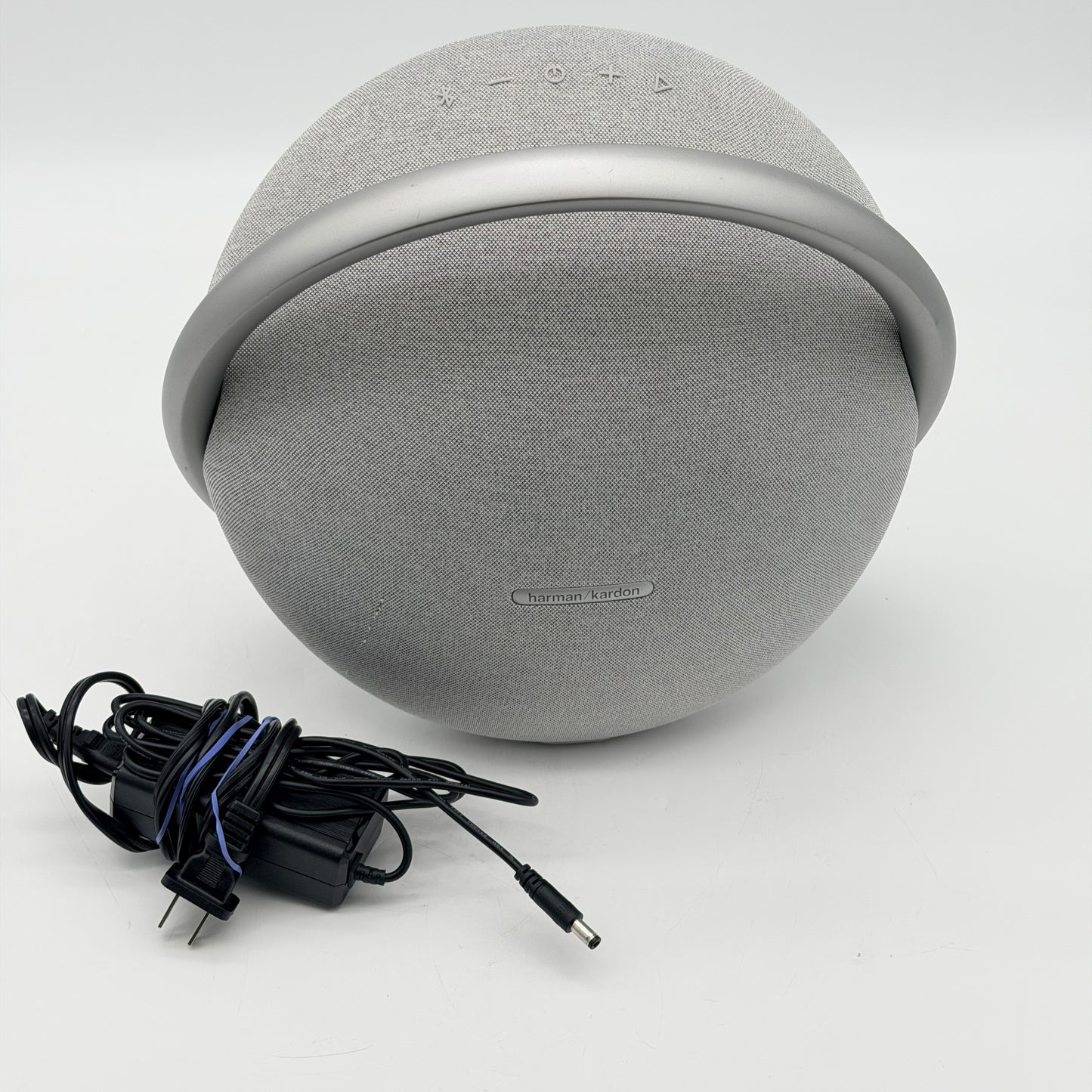 Harman Kardon Onyx Studio 7 2020 Wireless Bluetooth Speaker Silver Used - A