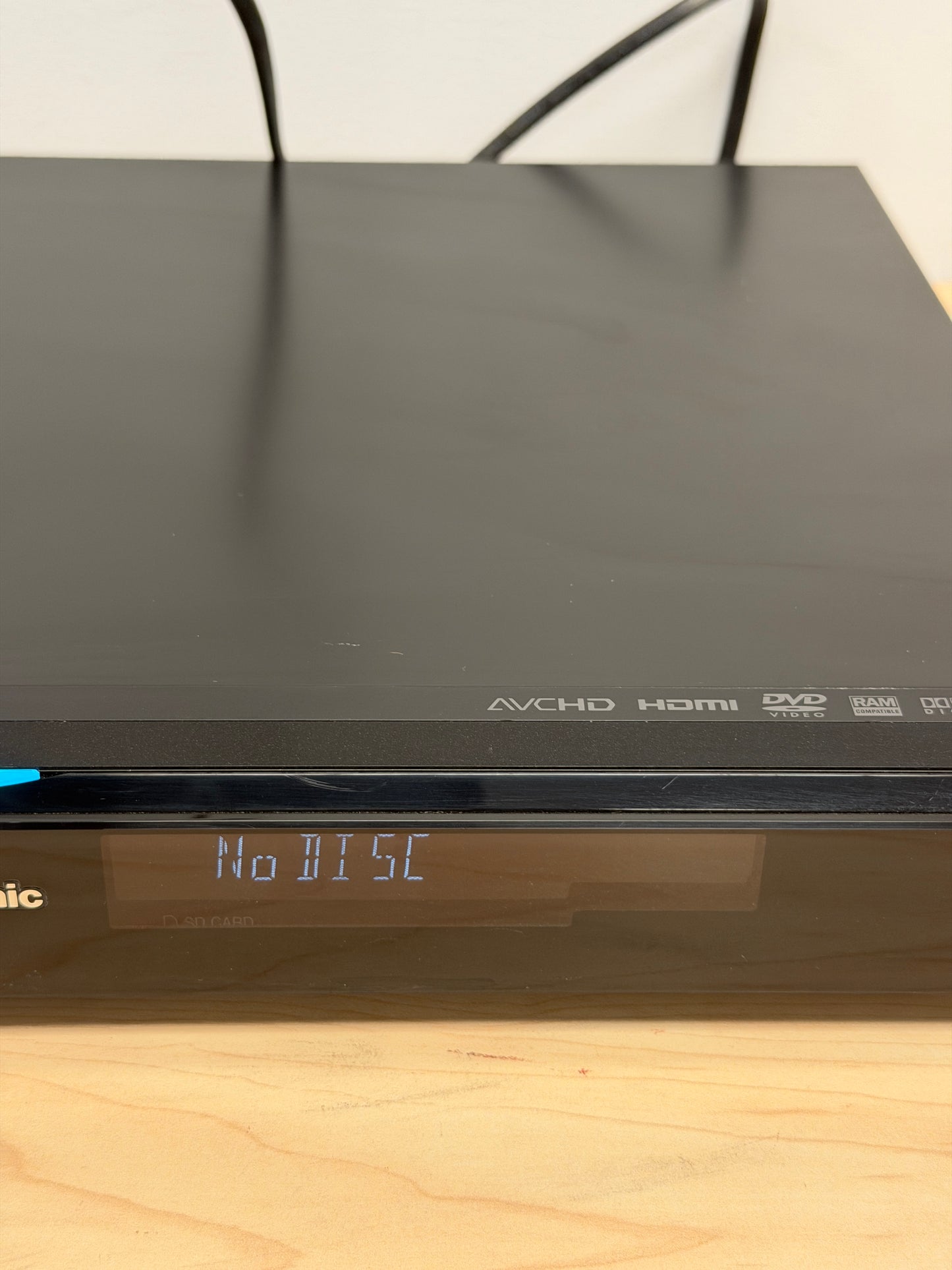 Panasonic Blu-ray Disc Player CD/DVD DMP-BD30 Tested And Working