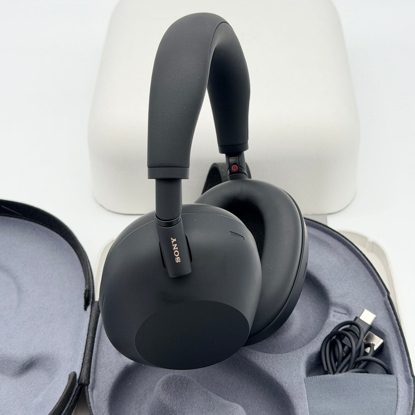 Sony WH-1000XM6 Wireless Noise Canceling Over-Ear Headphones Black WH-1000XM6/B