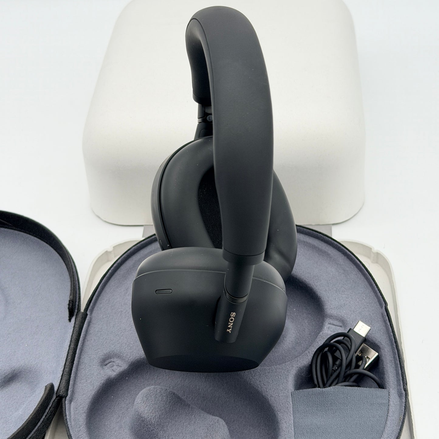 Sony WH-1000XM6 Wireless Noise Canceling Over-Ear Headphones Black WH-1000XM6/B