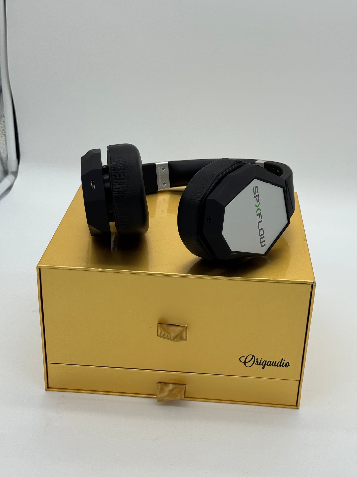 Wrapsody Bluetooth Wireless Headphones - Black - Used with Box