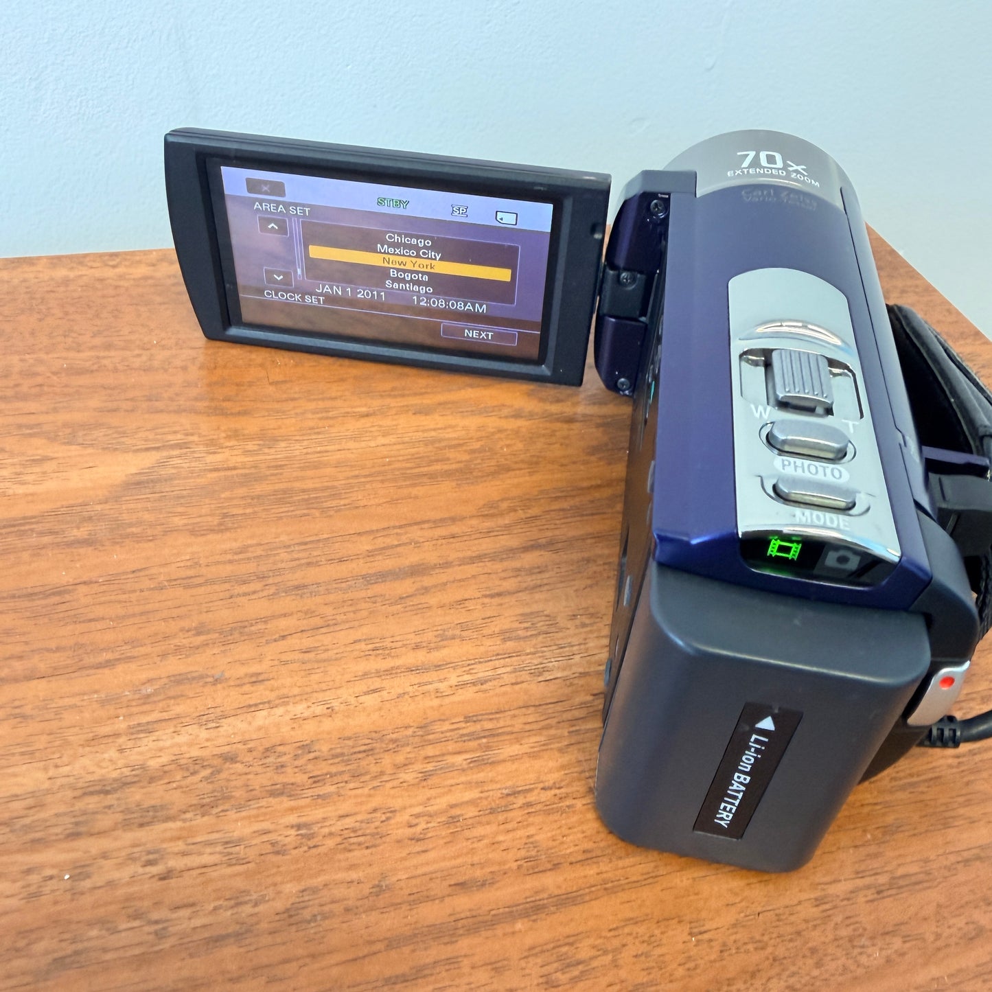 Sony Handycam DCR-SX45 Blue Bundle 3 Batteries Case Charger Tested MINT Grade A