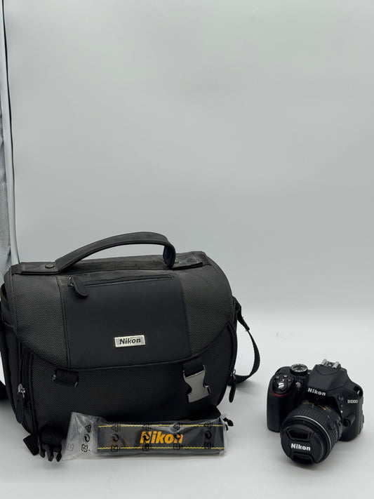 Nikon D3300 Digital Camera - Used - Black - Includes Carrying Bag