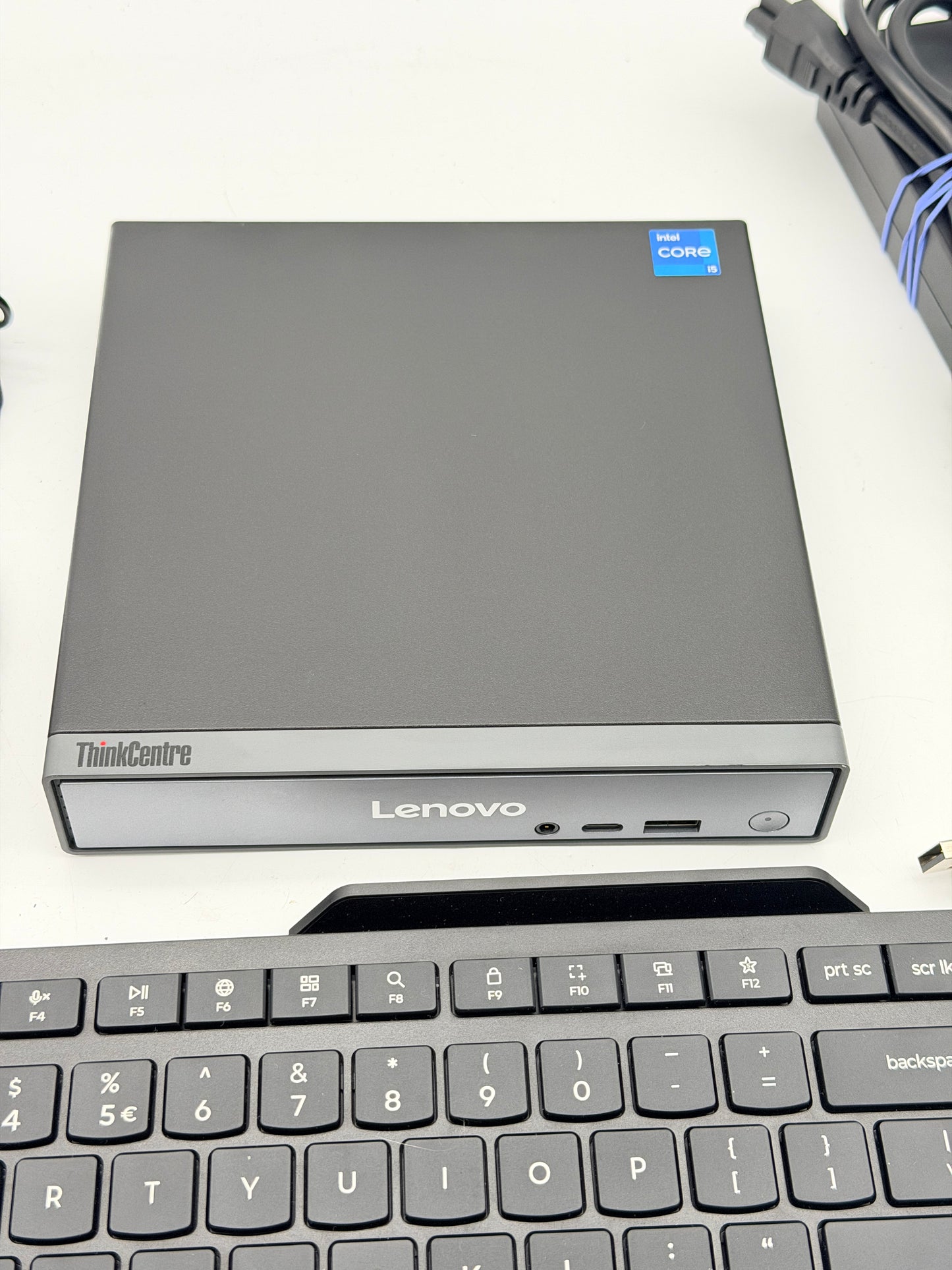 Lenovo ThinkCentre Neo 50q Gen 5 Mini PC i5-13420H 16GB 512GB SSD Win 11 NEW