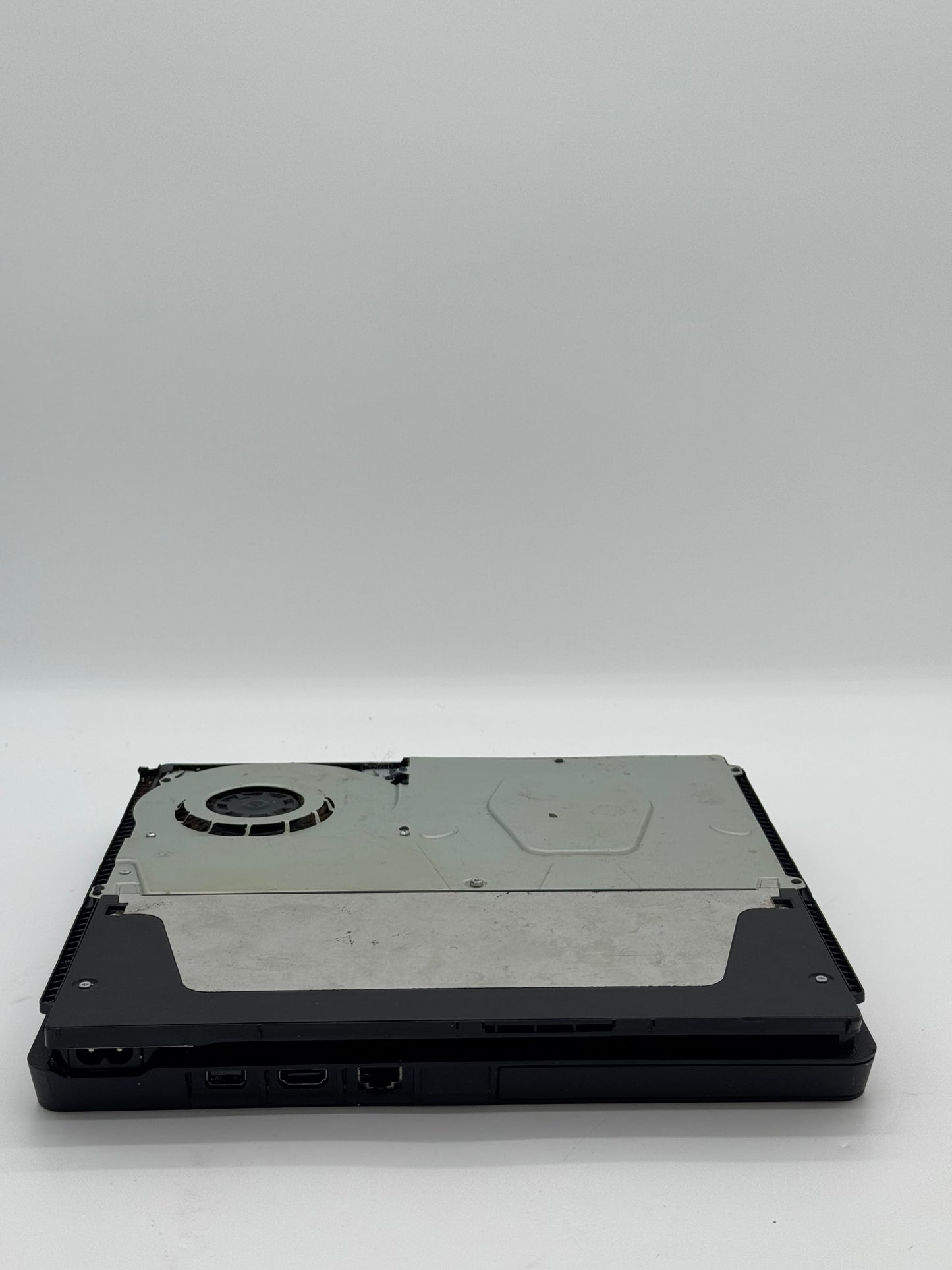 Sony CUH-2215B PS4 Slim 1TB Video Game System - Broken - Case is broken - Free Shipping