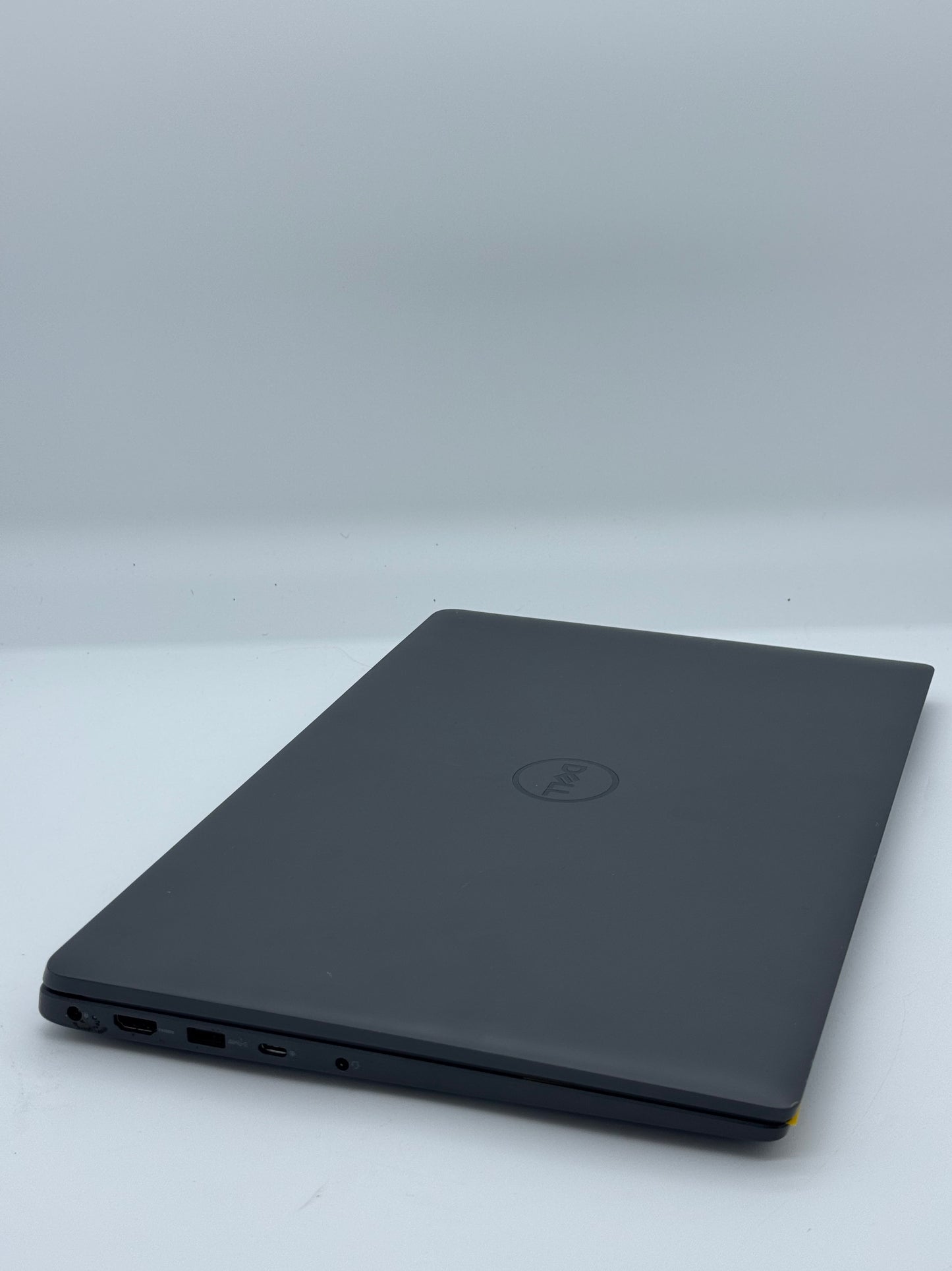 Dell Latitude 3540 Laptop - Core i7, 16GB RAM, 512GB SSD, Gray