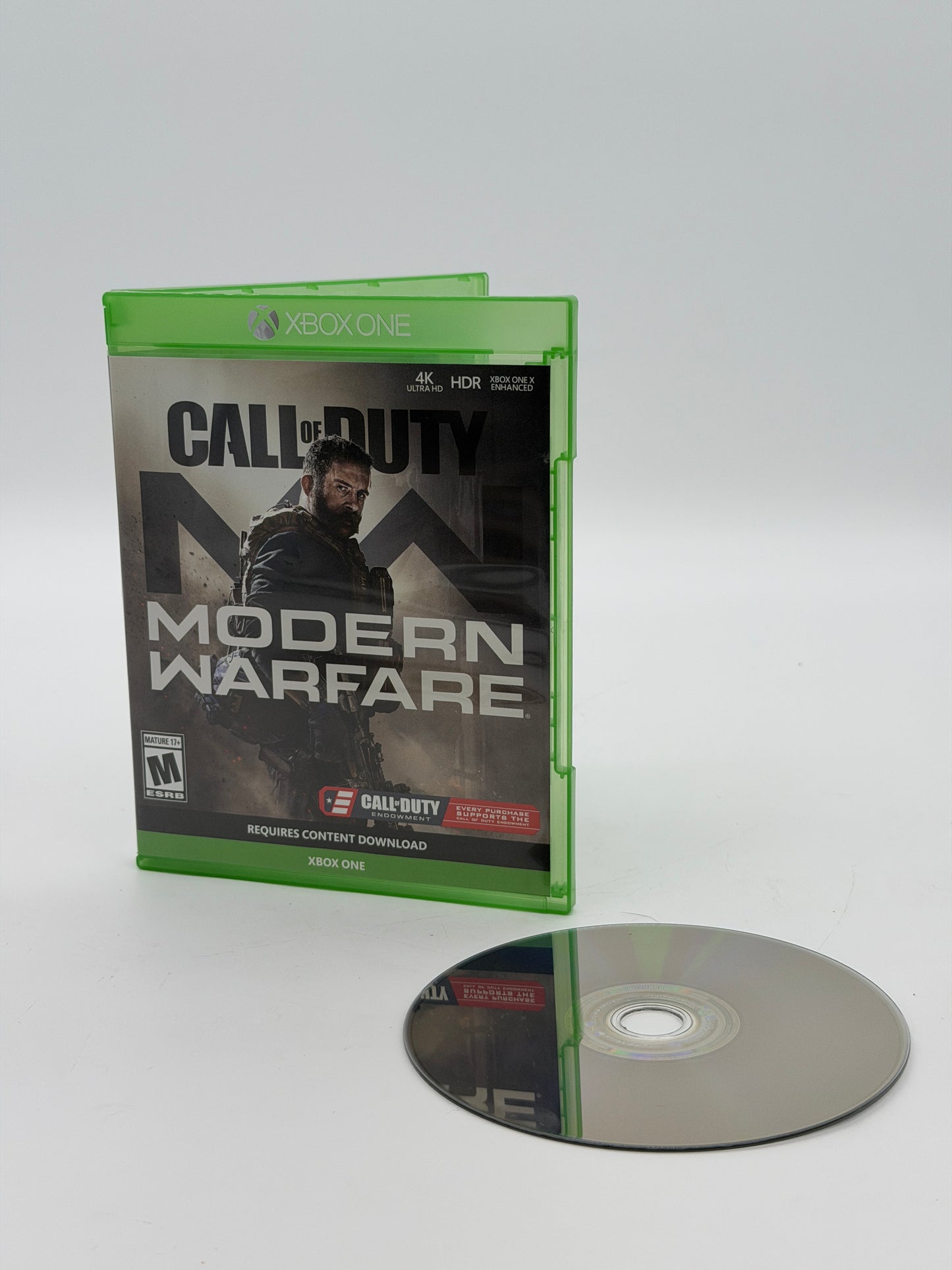 Xbox One Call of Duty: Modern Warfare with Box